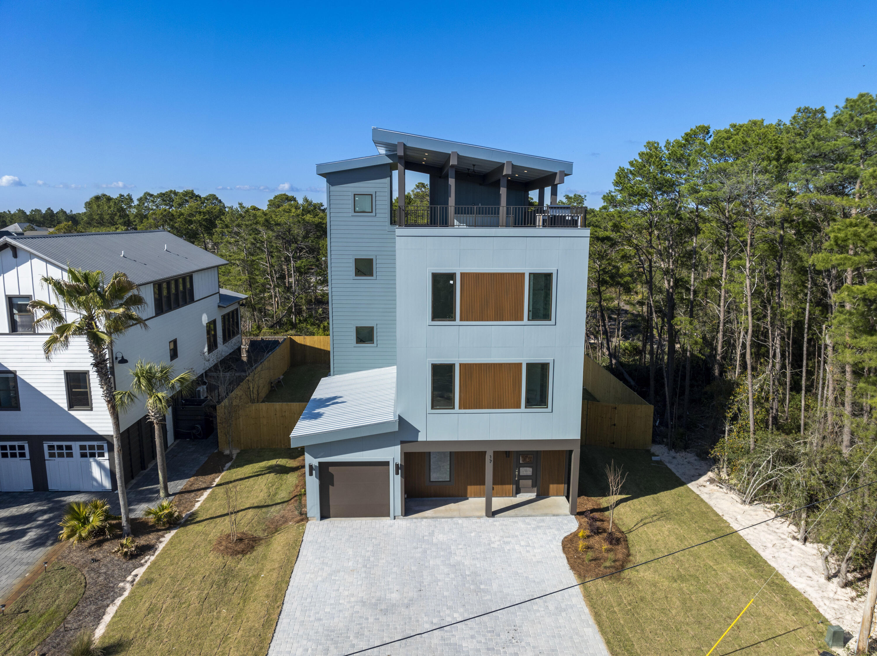 17 Woodland Drive