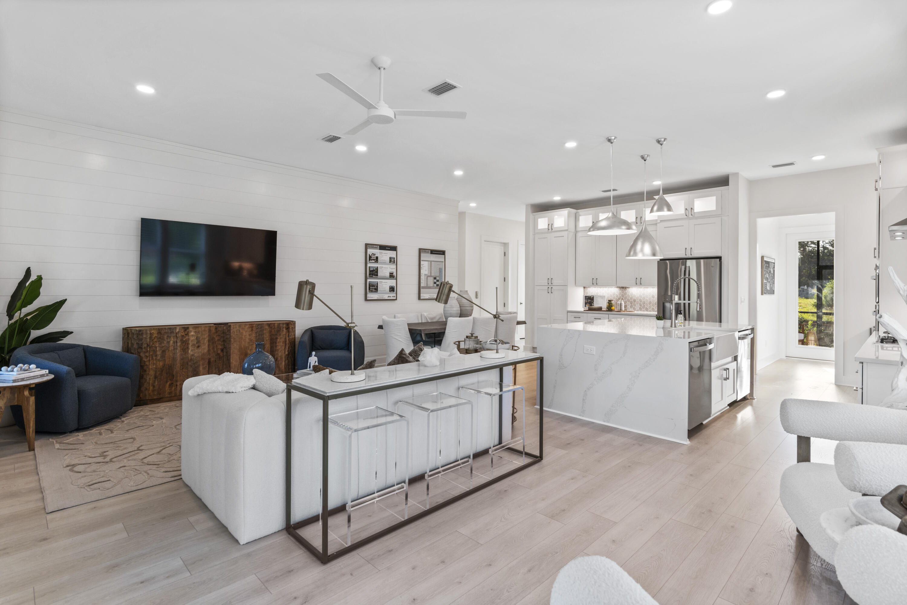 17 Woodland Drive