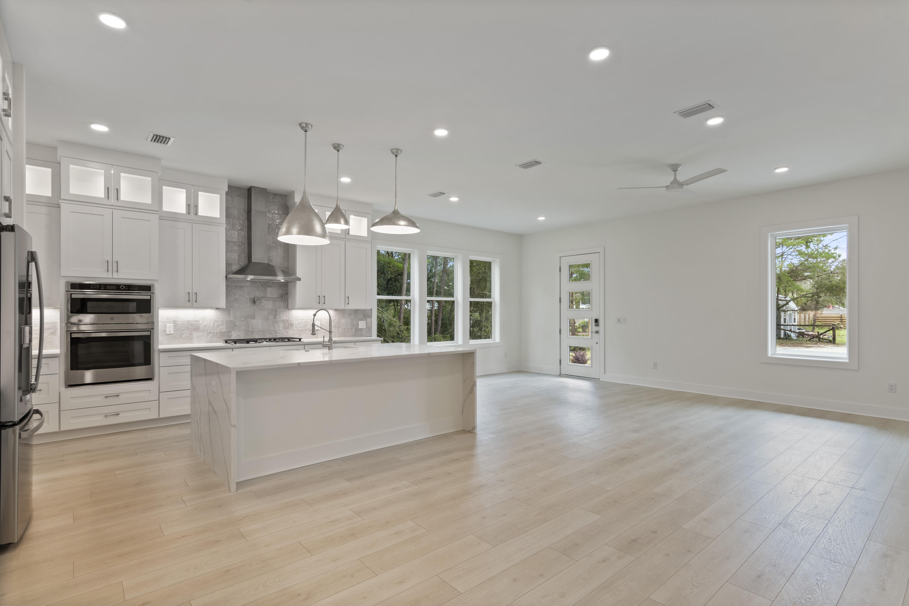 17 Woodland Drive