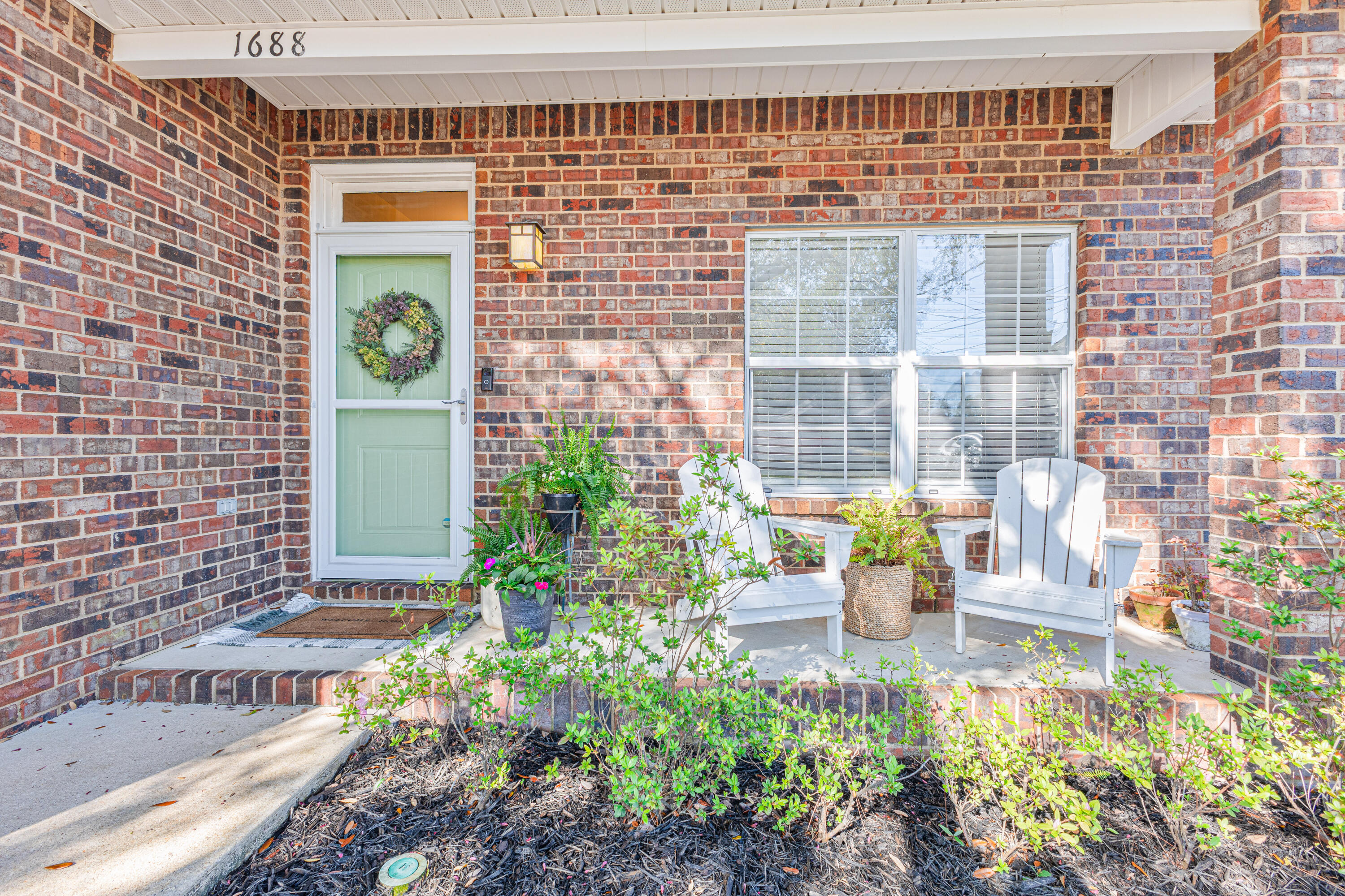 1688 Sycamore Avenue