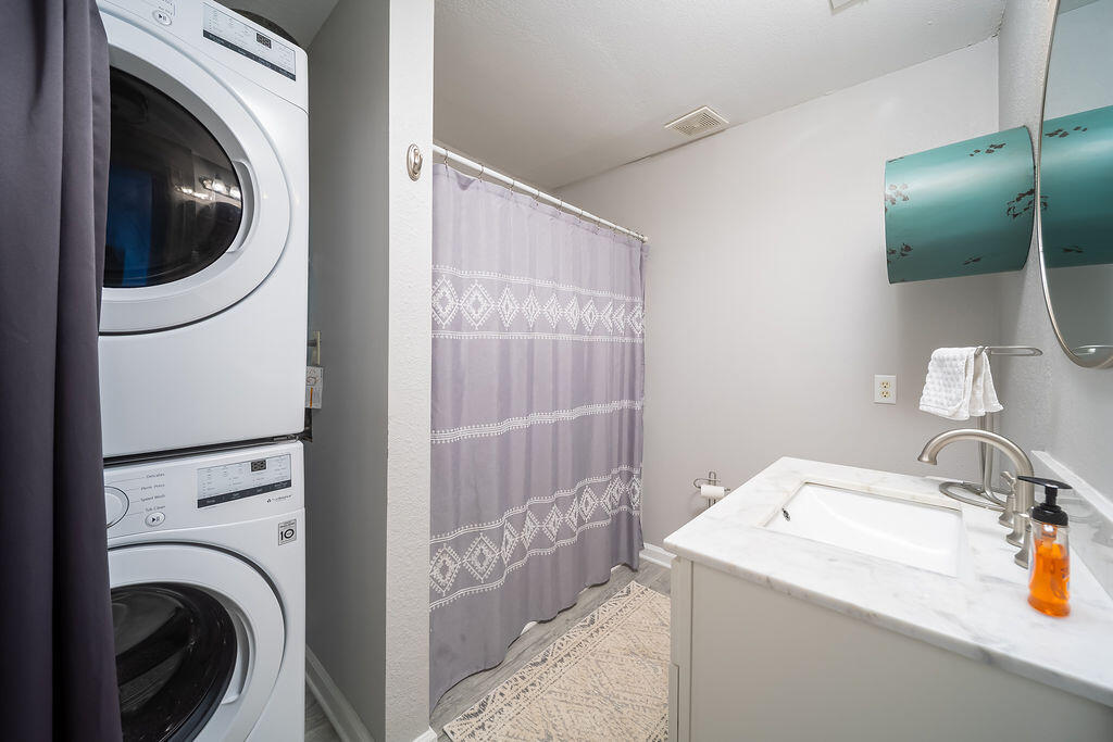 5539 Soundside Drive, C