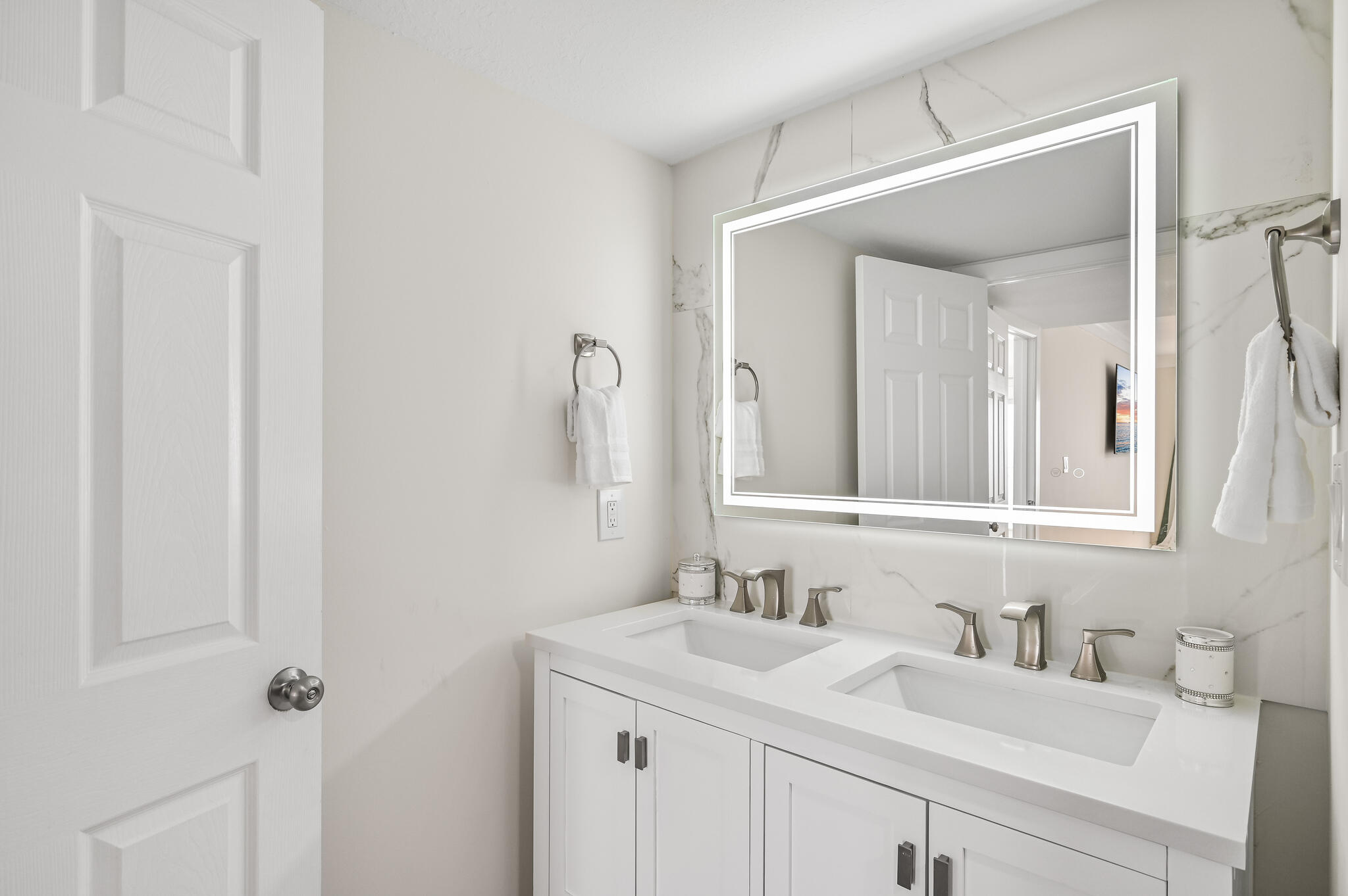 1008 Highway 98 UNIT 115 11th Floor