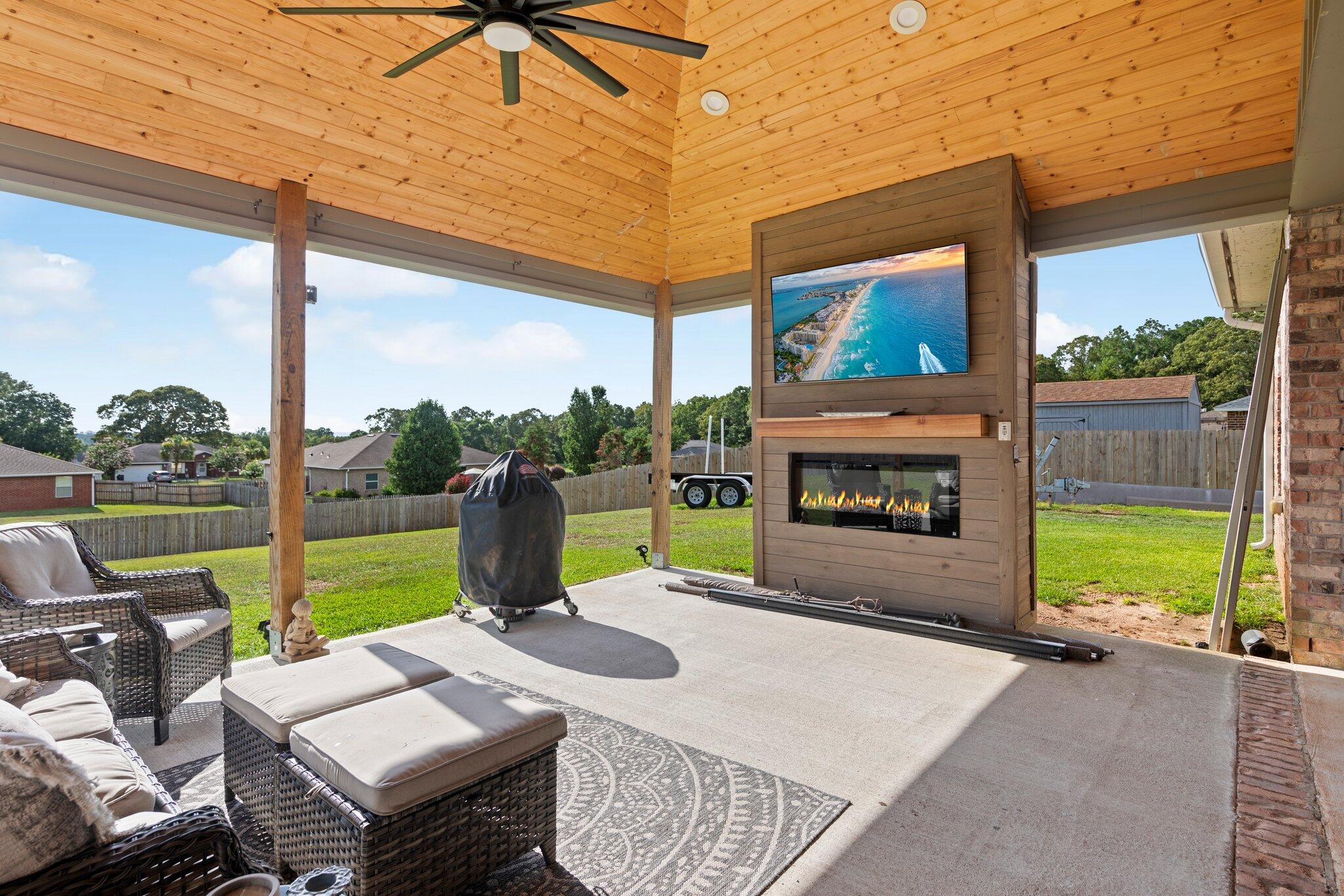2410 Halfmoon Lane