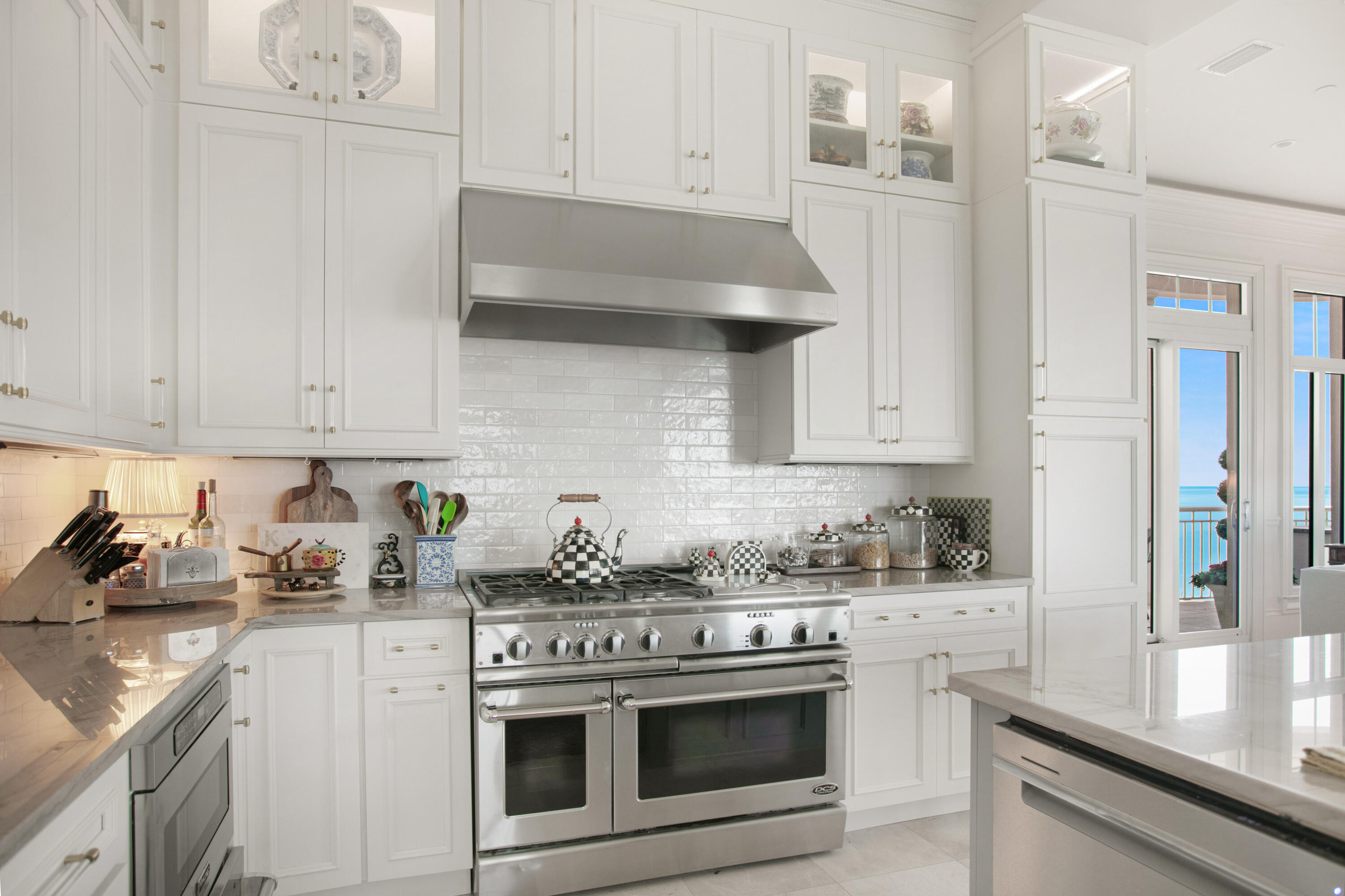 404 Kelly Plantation Drive, PH 7