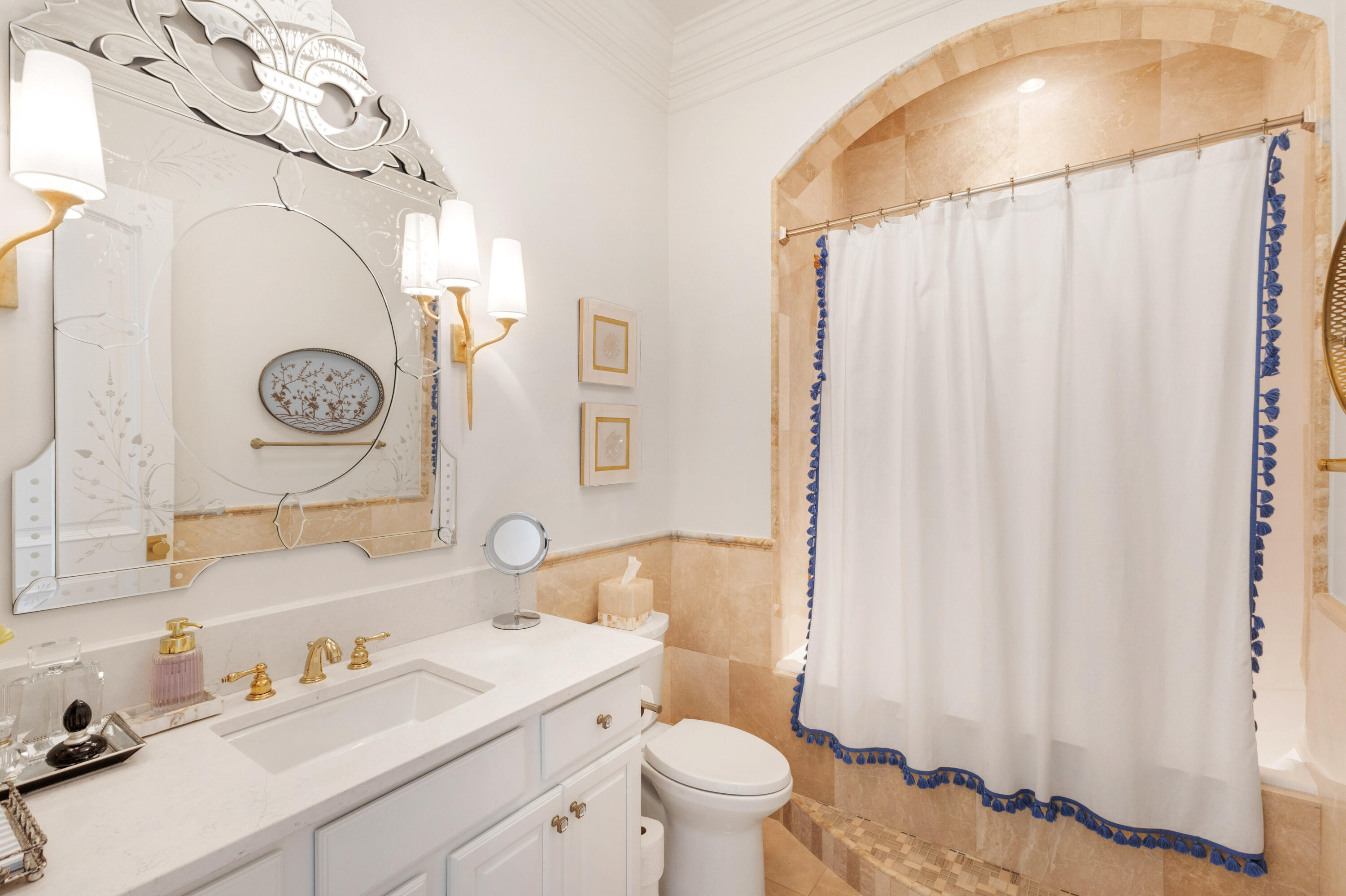 404 Kelly Plantation Drive, PH 7