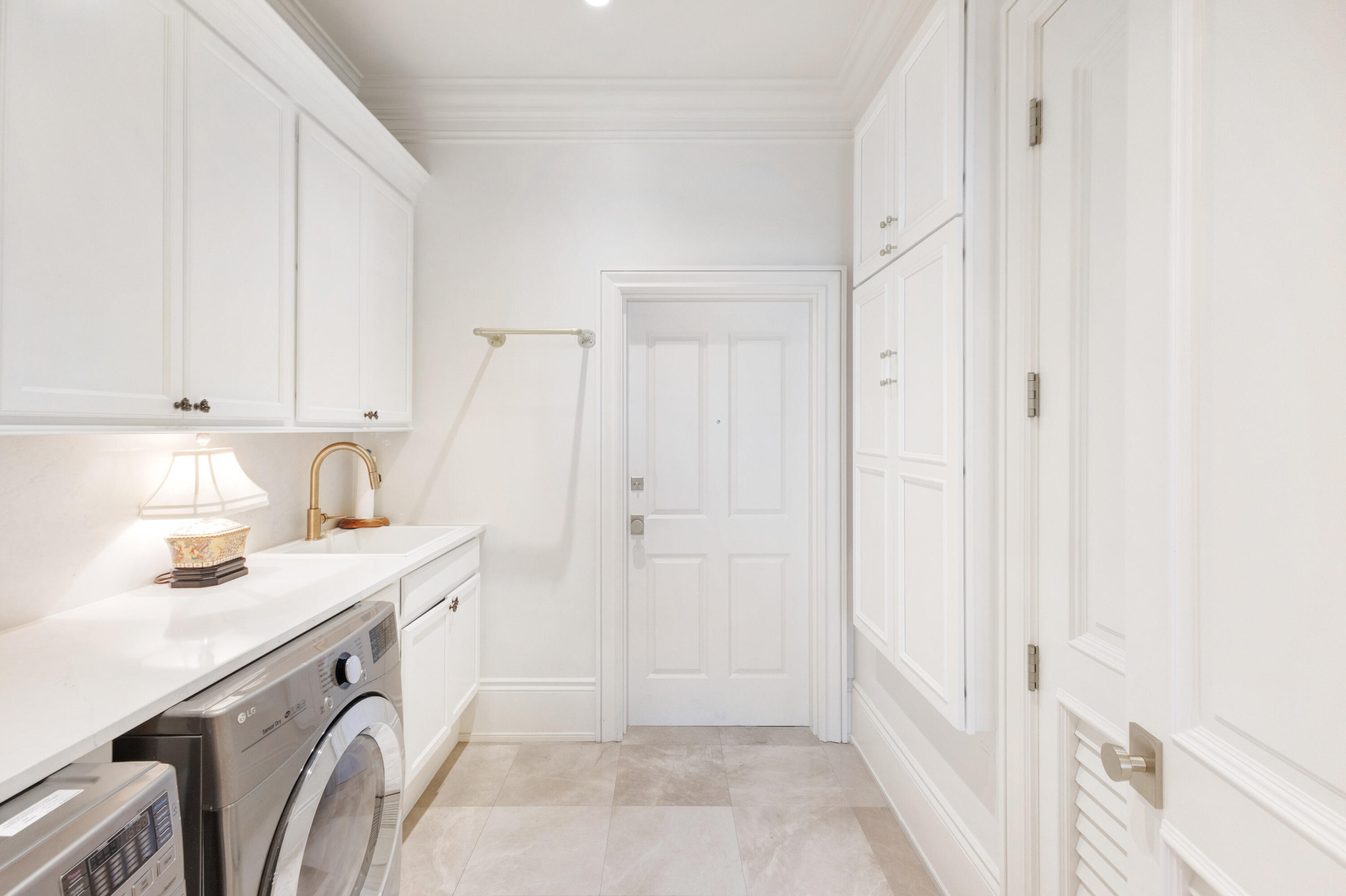 404 Kelly Plantation Drive, PH 7