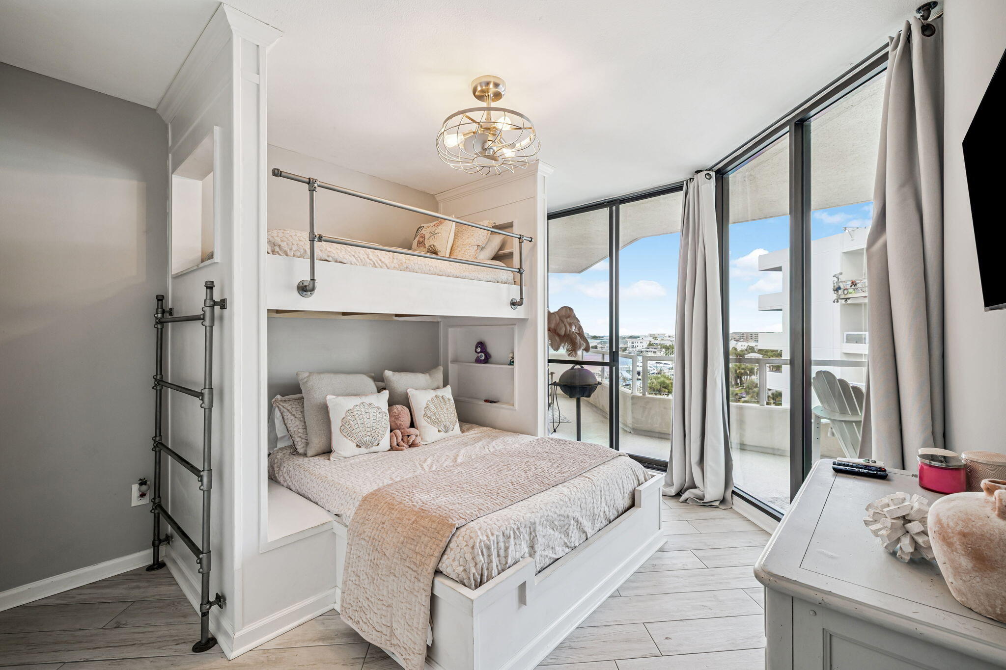 100 Gulf Shore Drive, 602