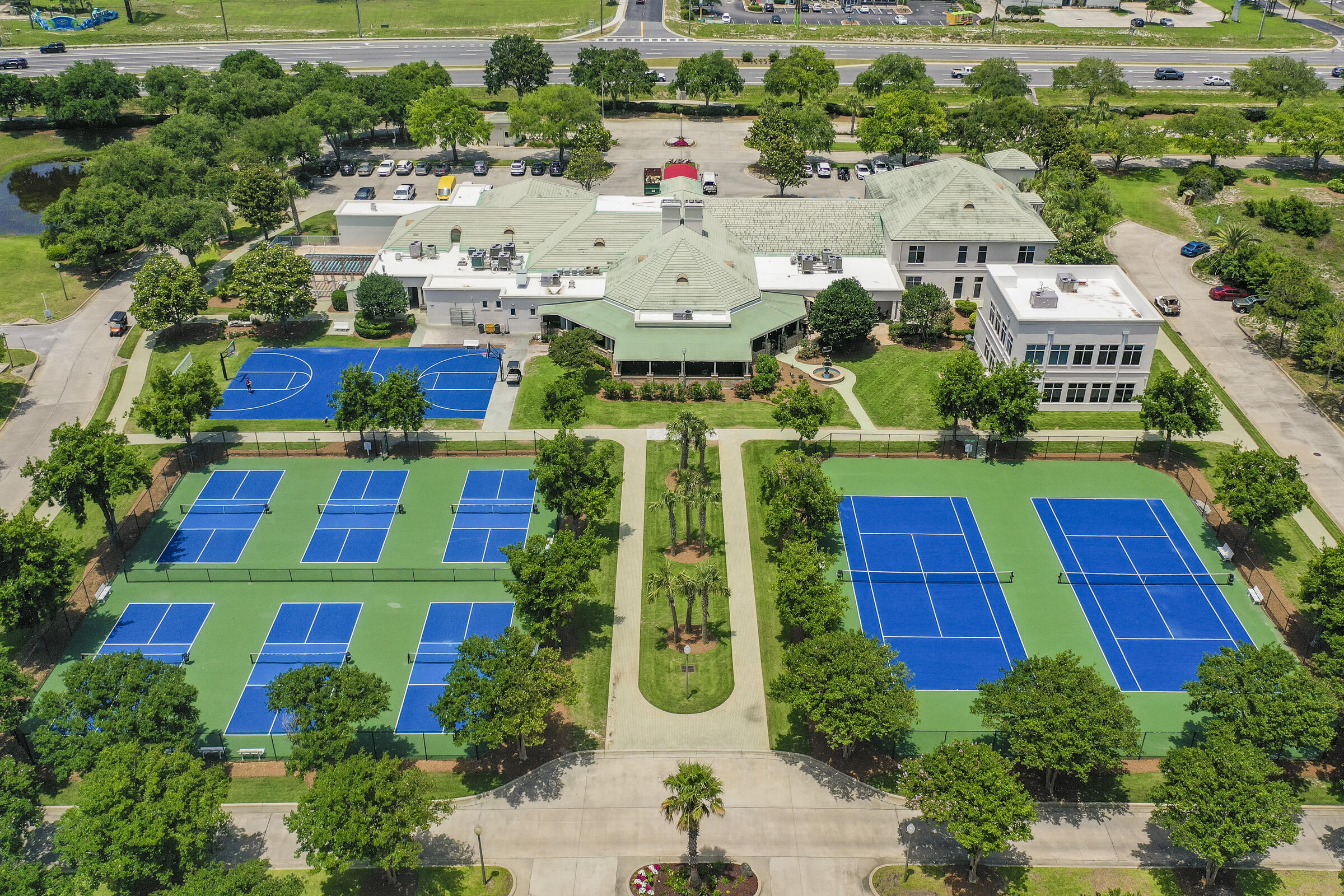 15200 Emerald Coast Parkway, UNIT 206