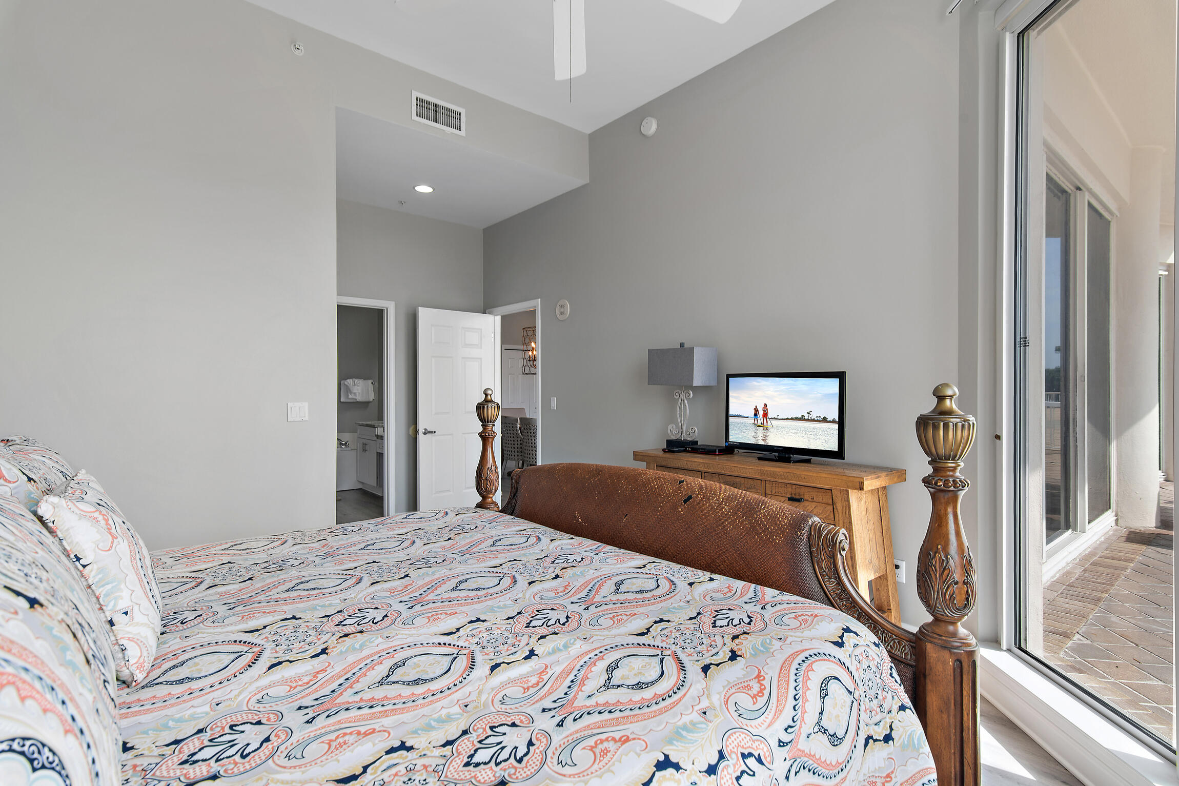 15200 Emerald Coast Parkway, UNIT 206