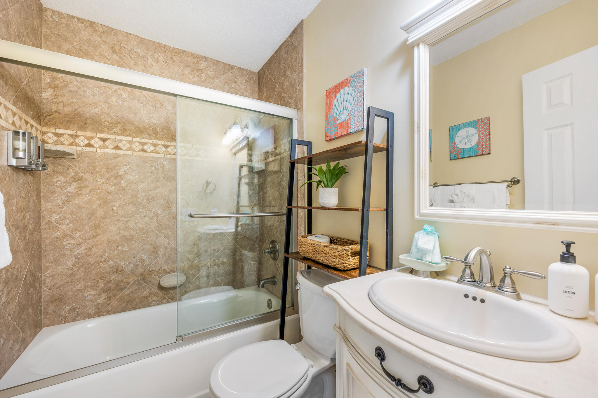11 Driftwood Road, UNIT 2