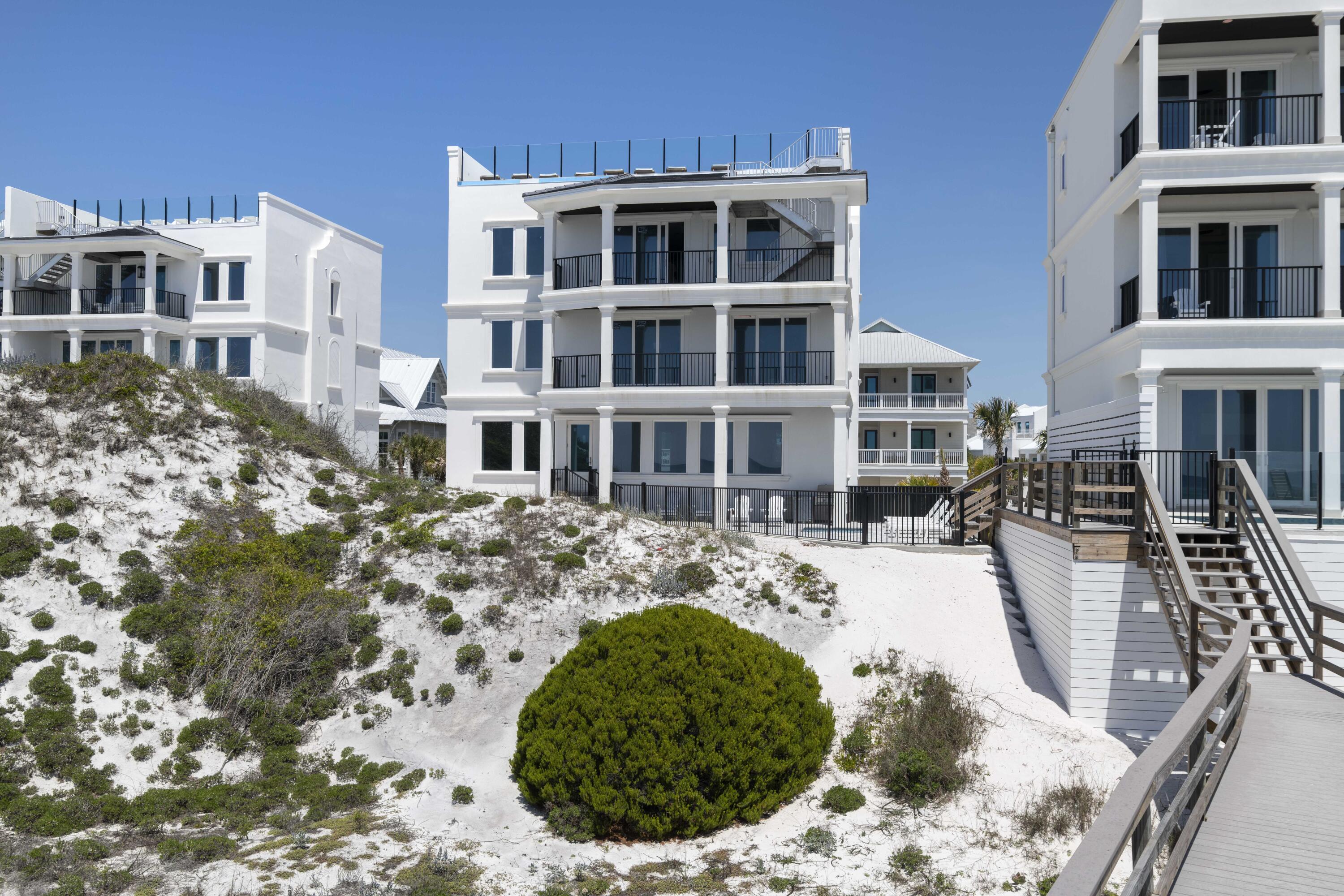 23 Azzurro Way