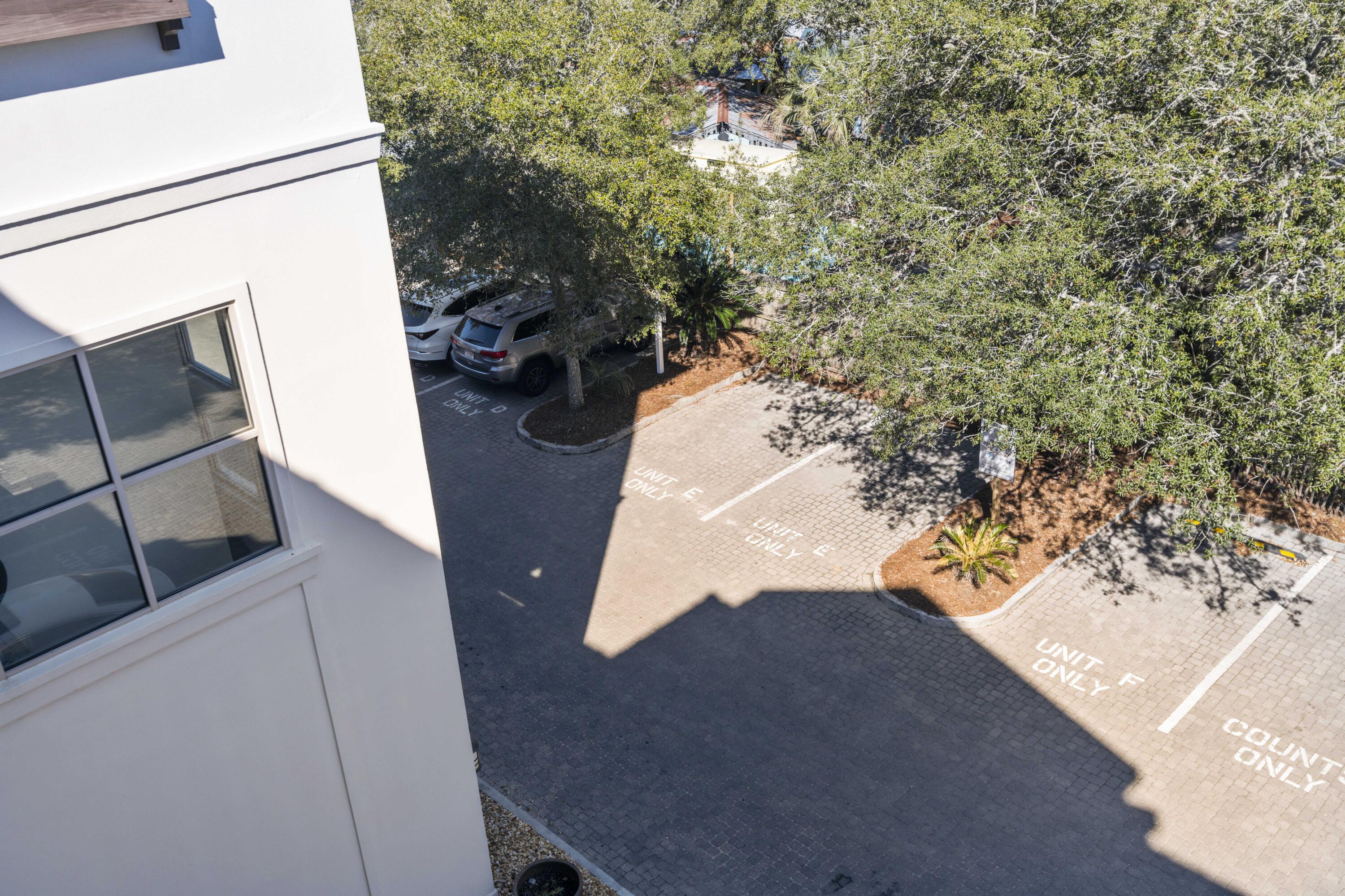 5231 E County Highway 30A, UNIT E