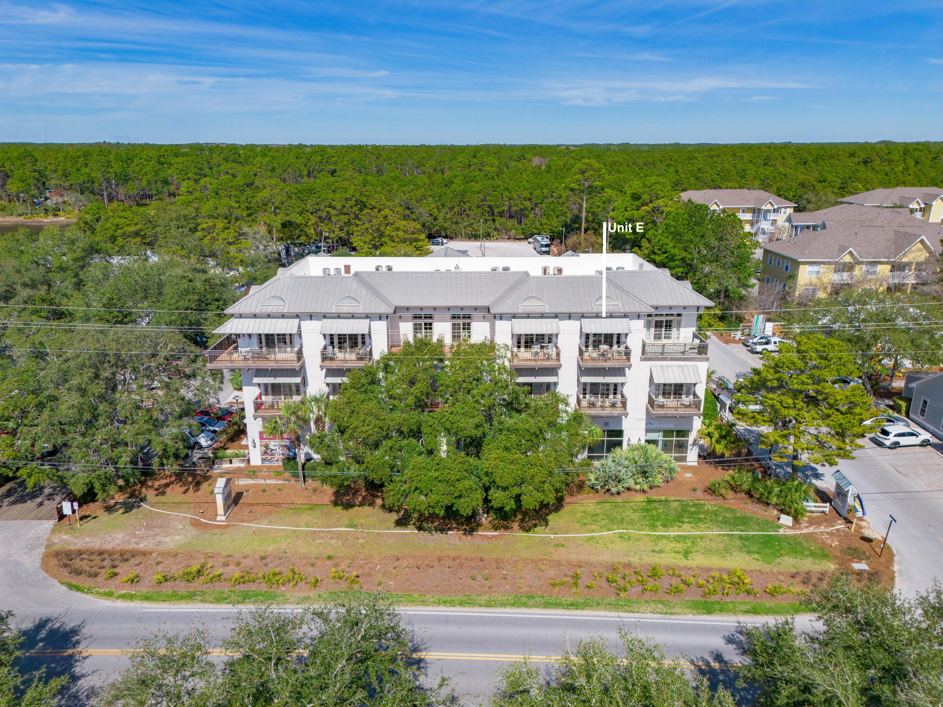 5231 E County Highway 30A, UNIT E
