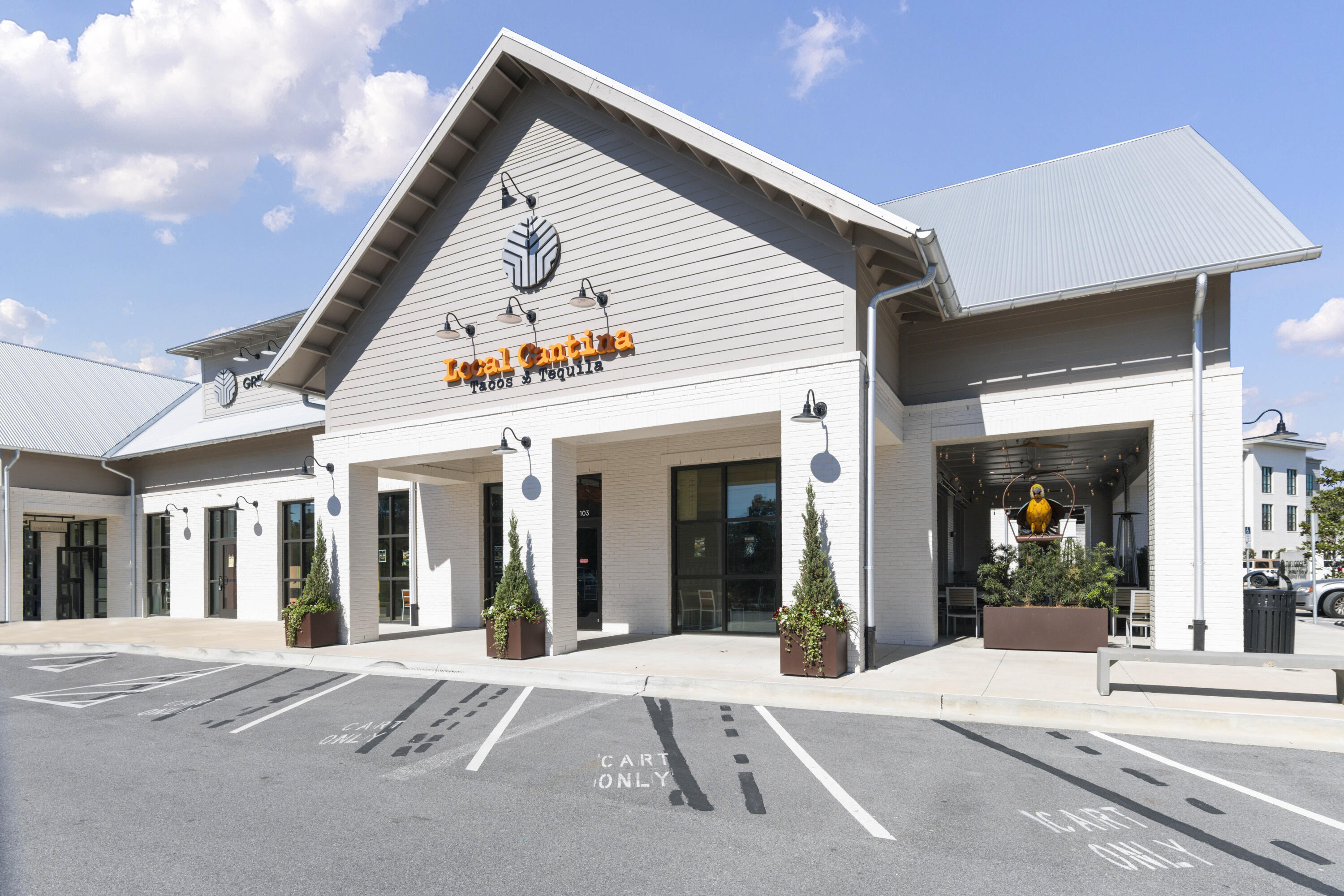 5231 E County Highway 30A, UNIT E