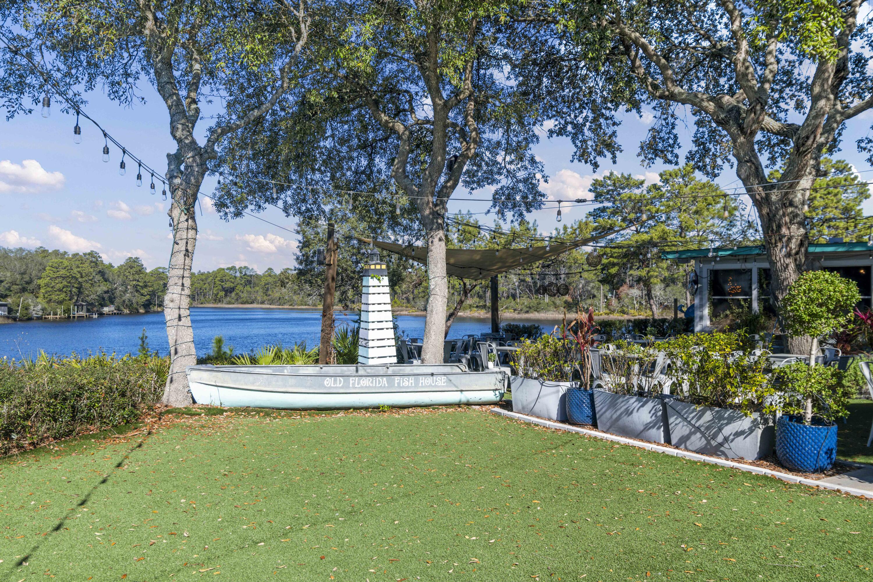 5231 E County Highway 30A, UNIT E