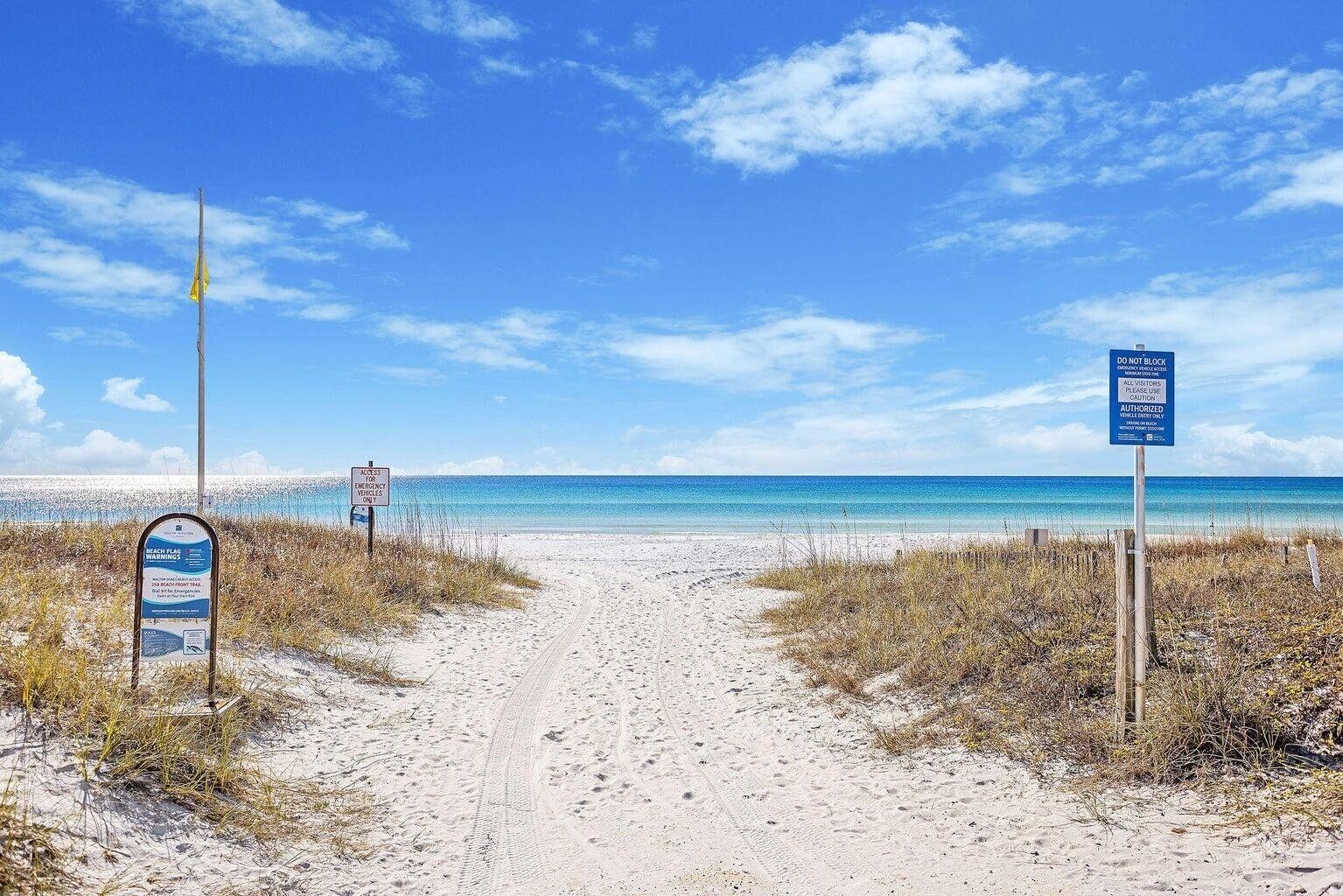 5231 E County Highway 30A, UNIT E