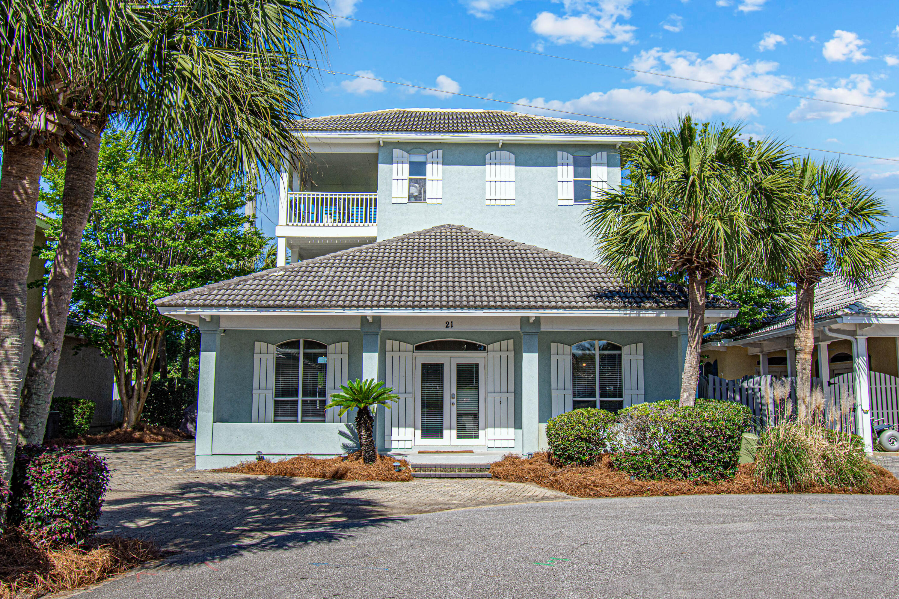 21 Onyx Cove