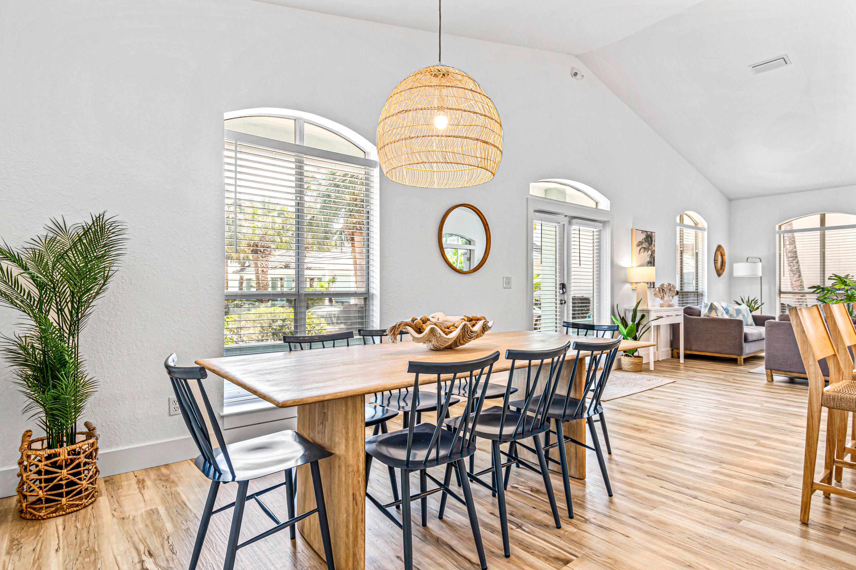 21 Onyx Cove