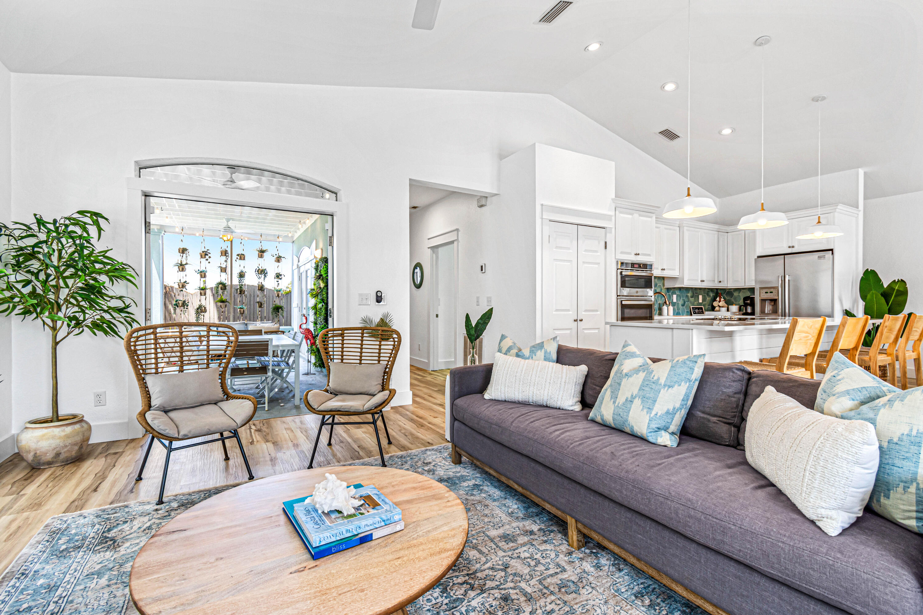 21 Onyx Cove