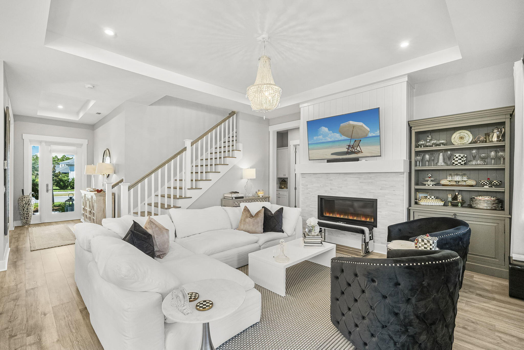 320 Naturewalk Boulevard