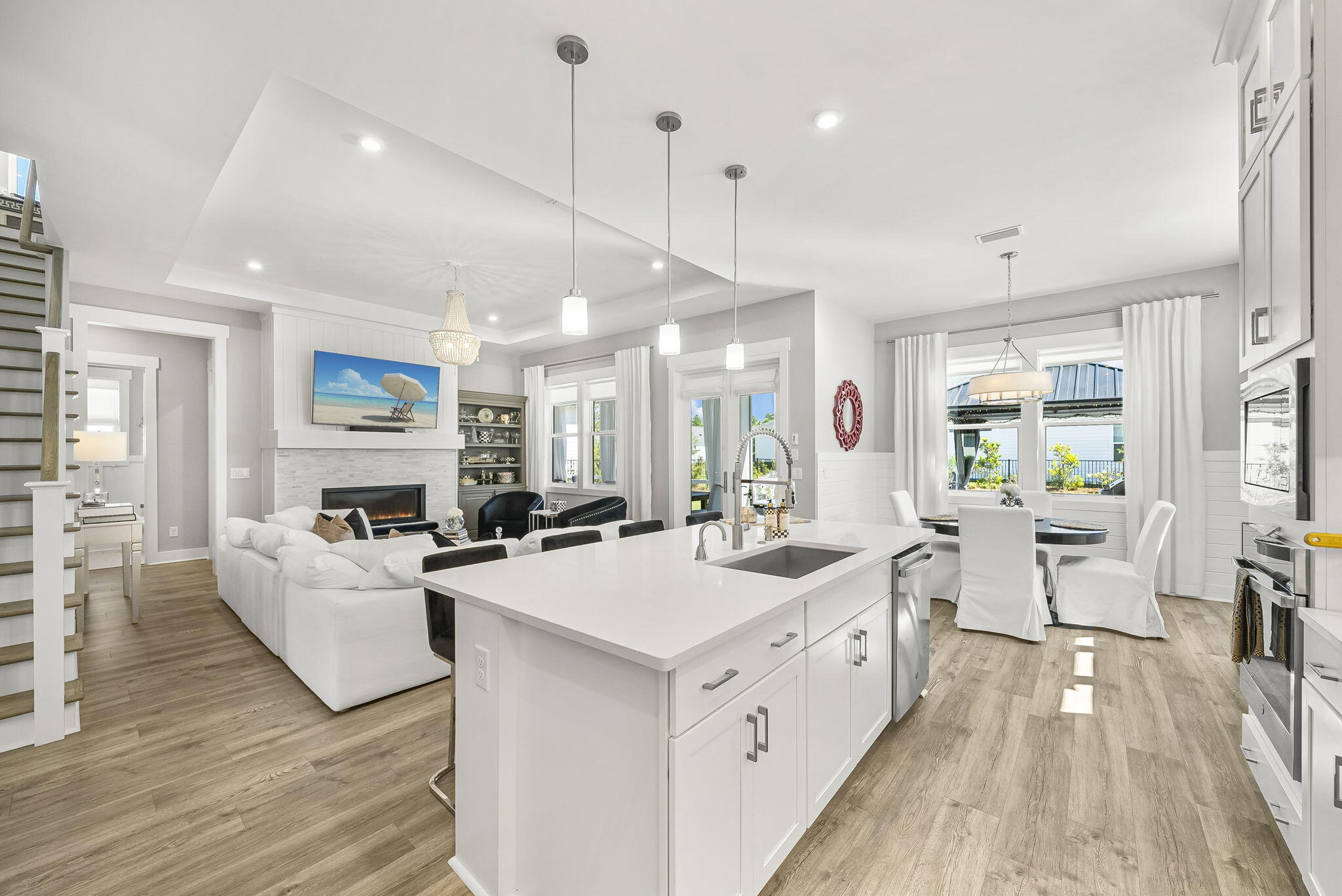 320 Naturewalk Boulevard