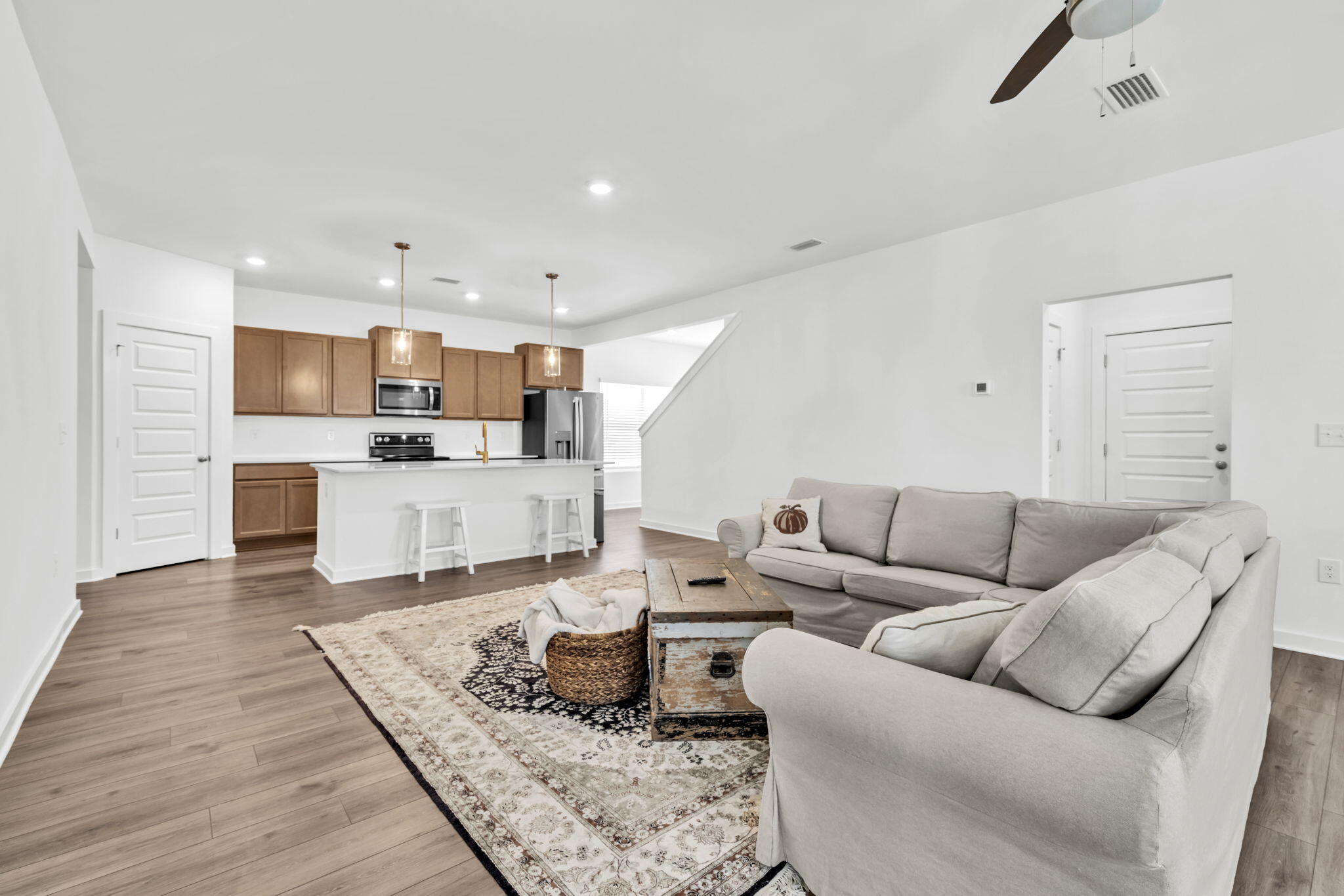 464 Arrowwood Boulevard