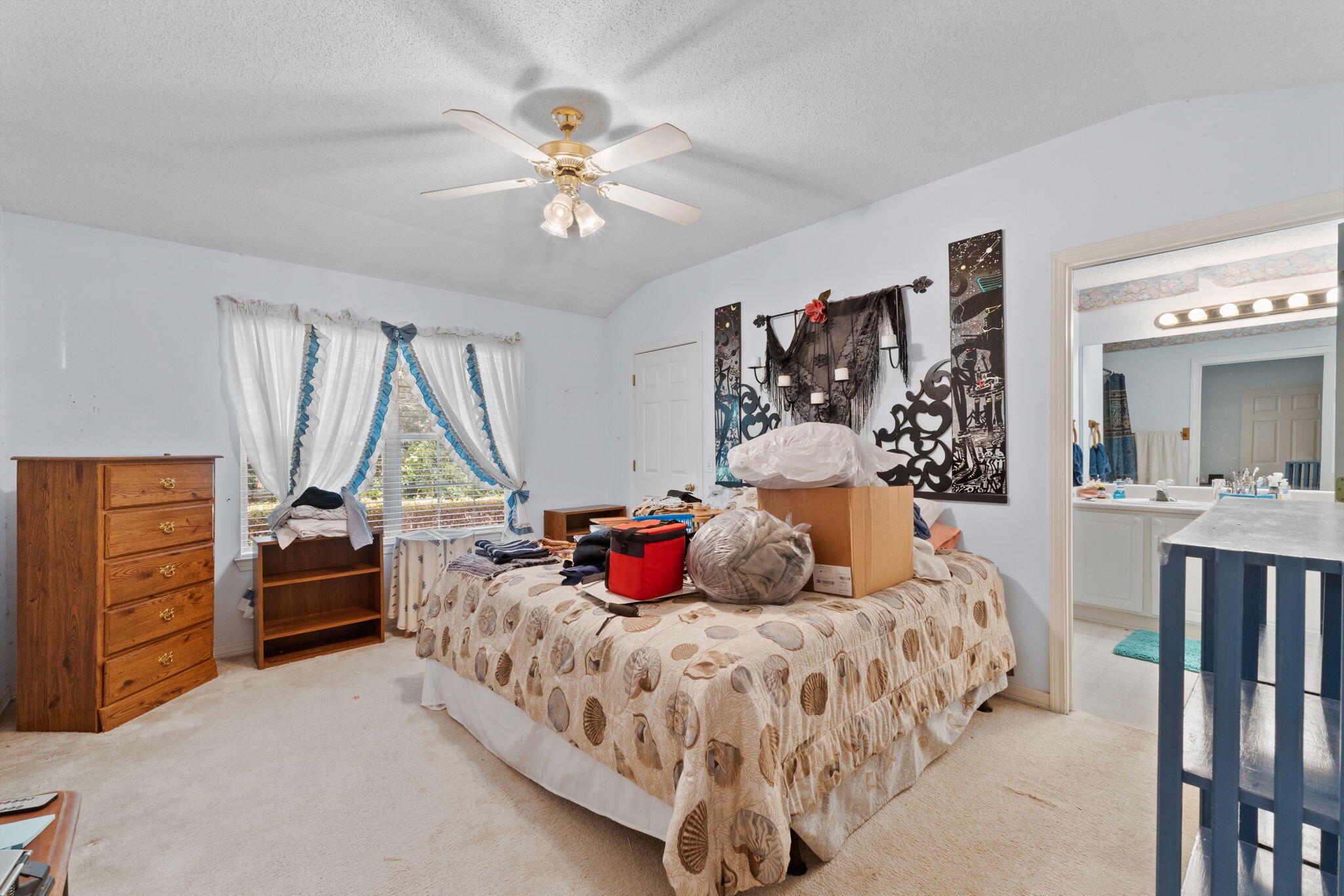 6610 Woodbrook Court