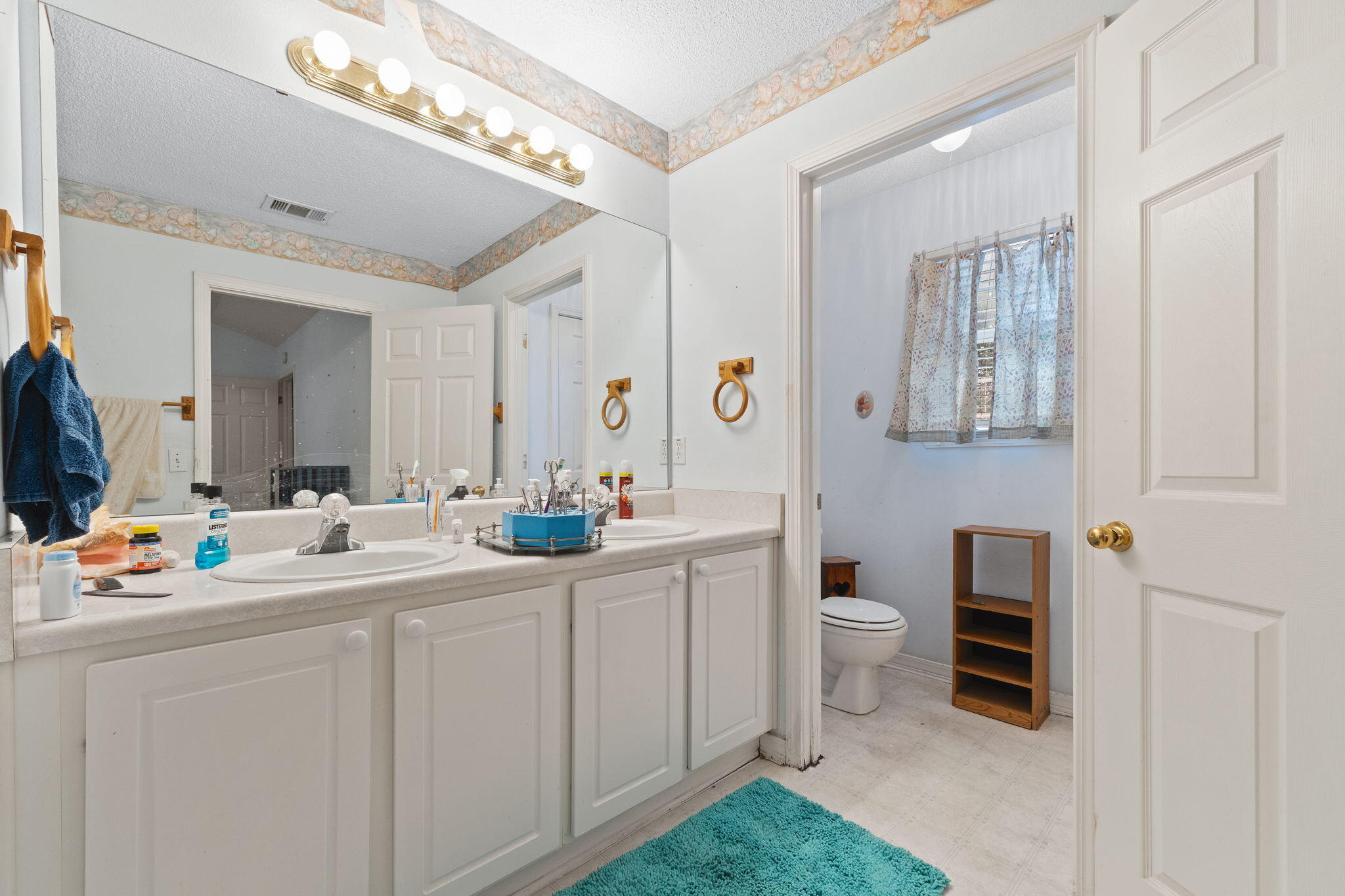 6610 Woodbrook Court