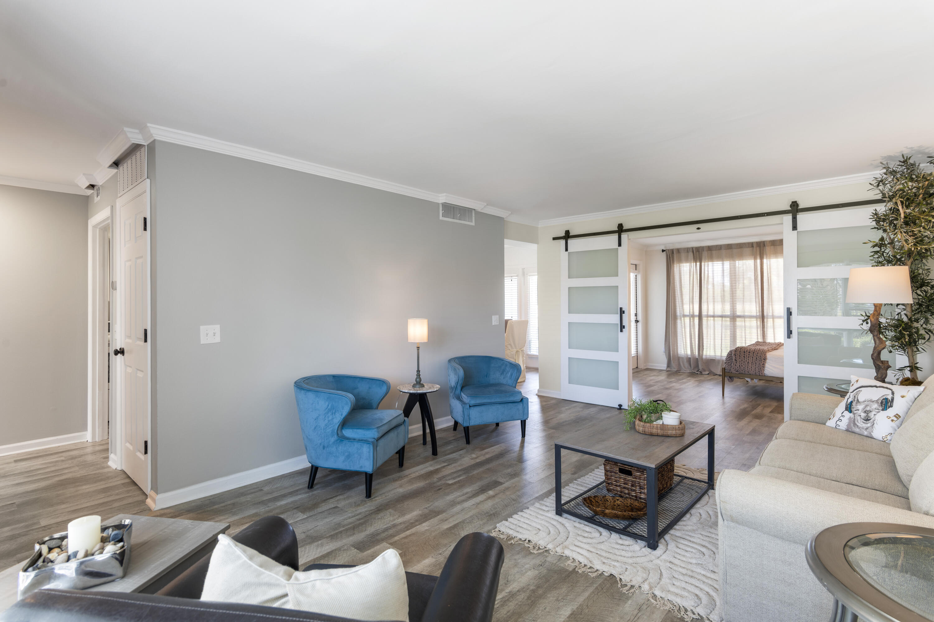 4300 Bay Point Road, 402