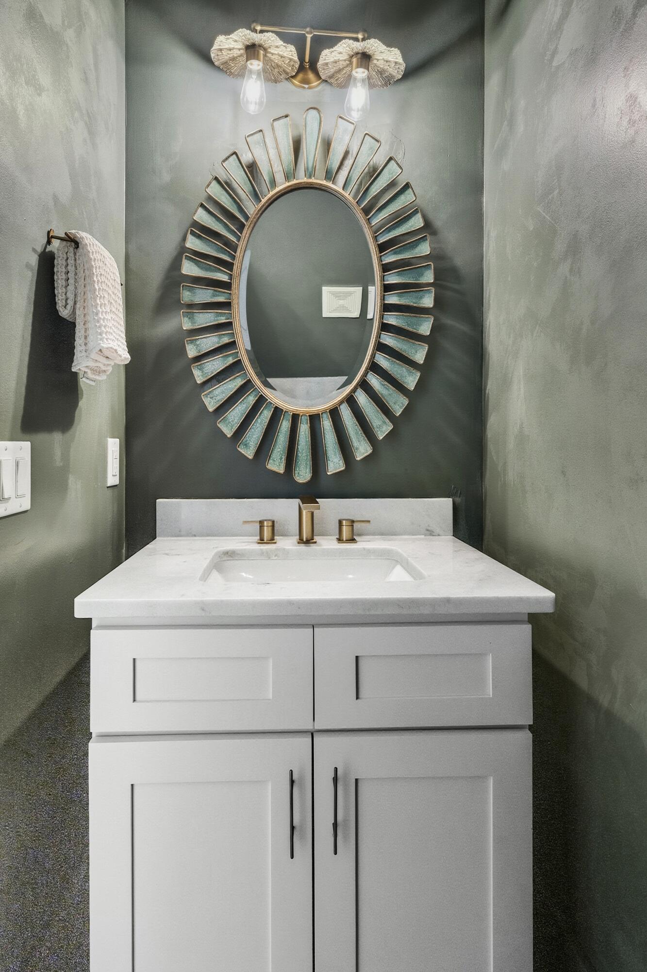 170 Markon Boulevard