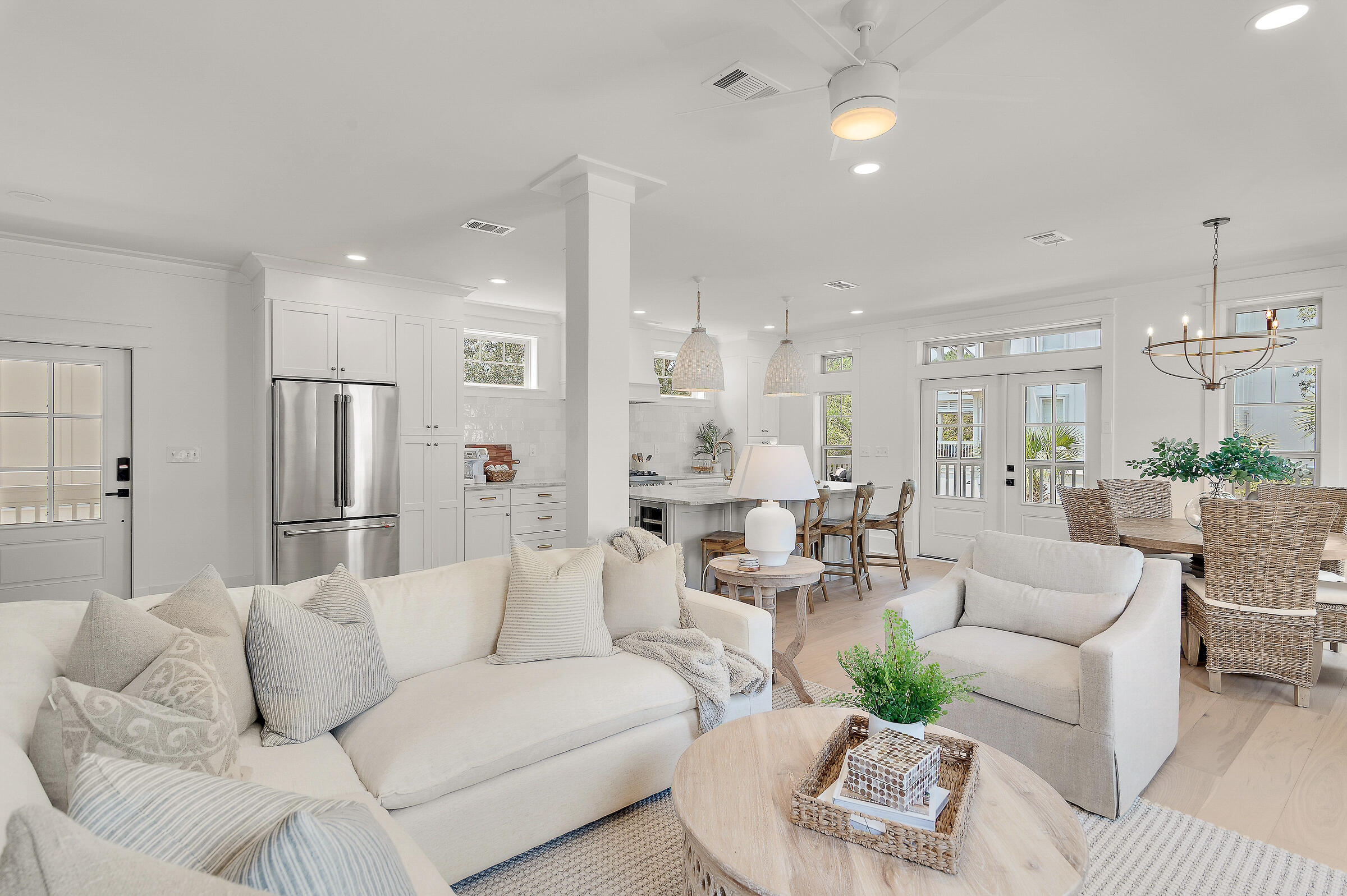 18 Playalinda Court