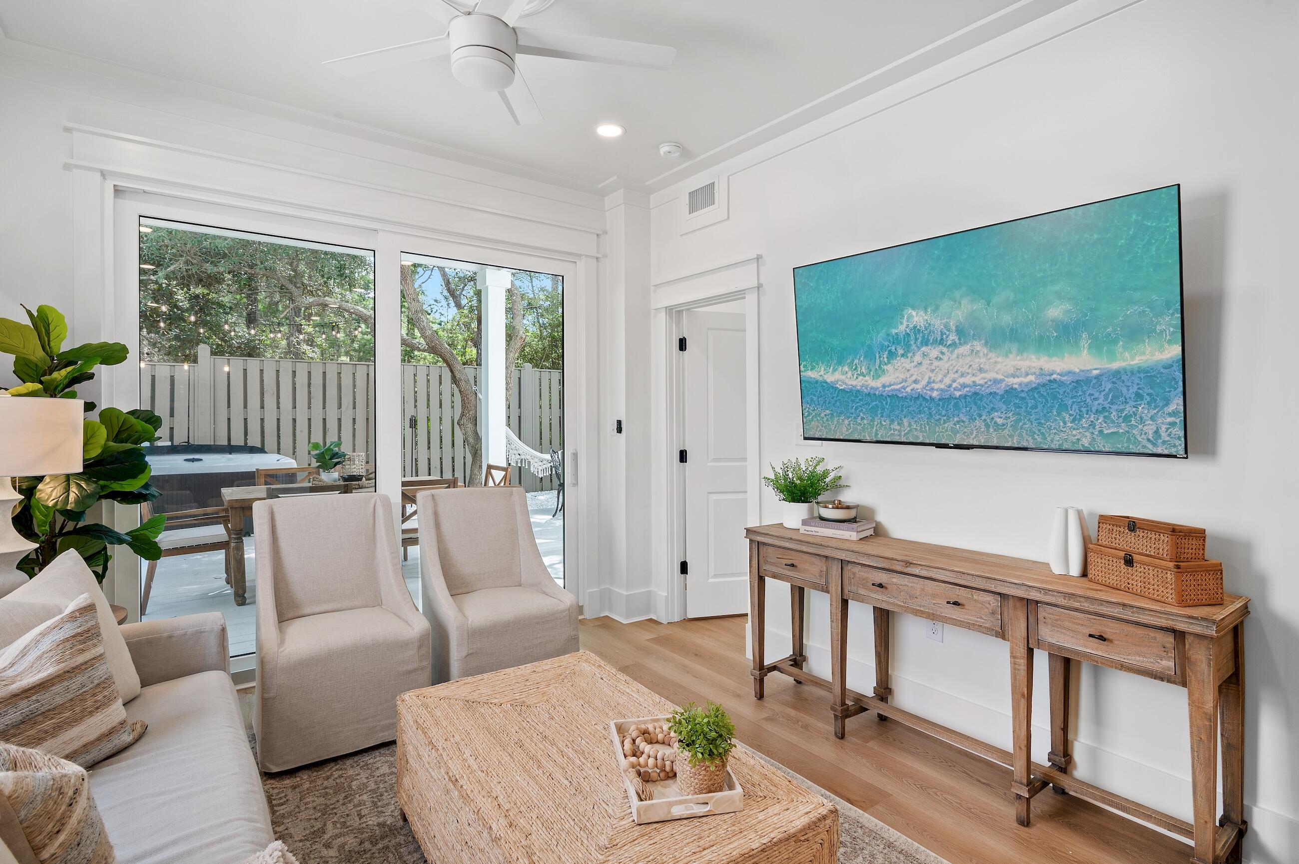 18 Playalinda Court