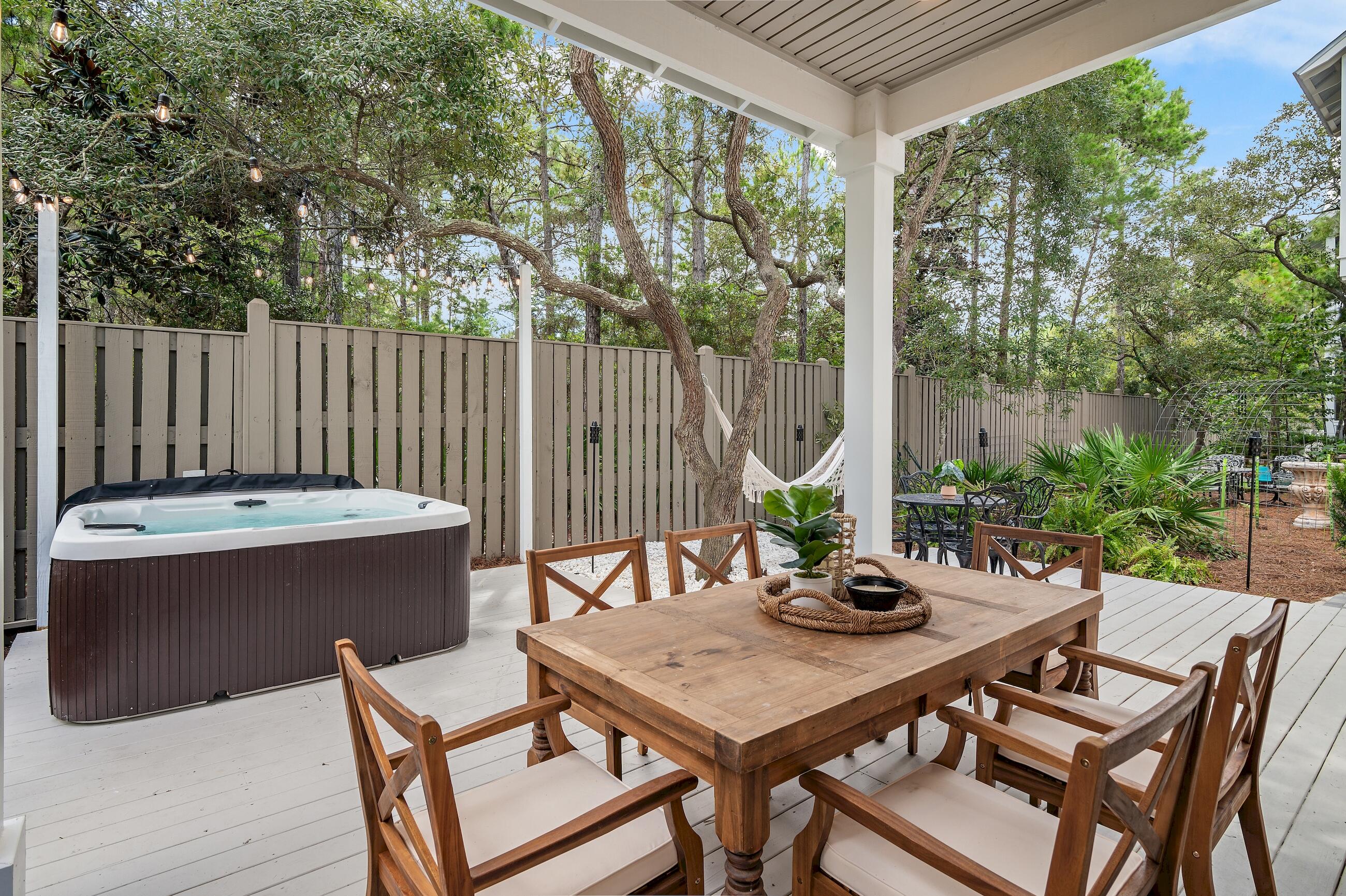 18 Playalinda Court