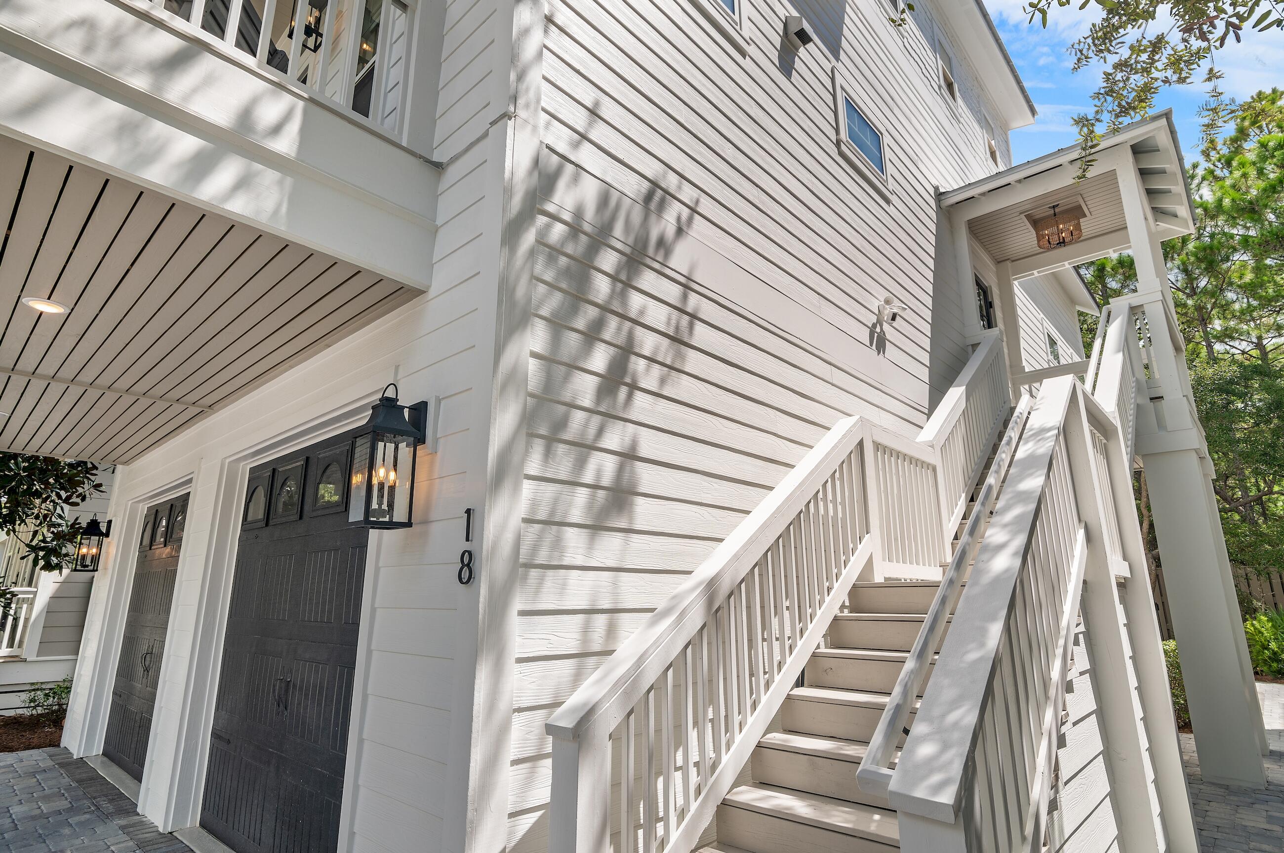 18 Playalinda Court