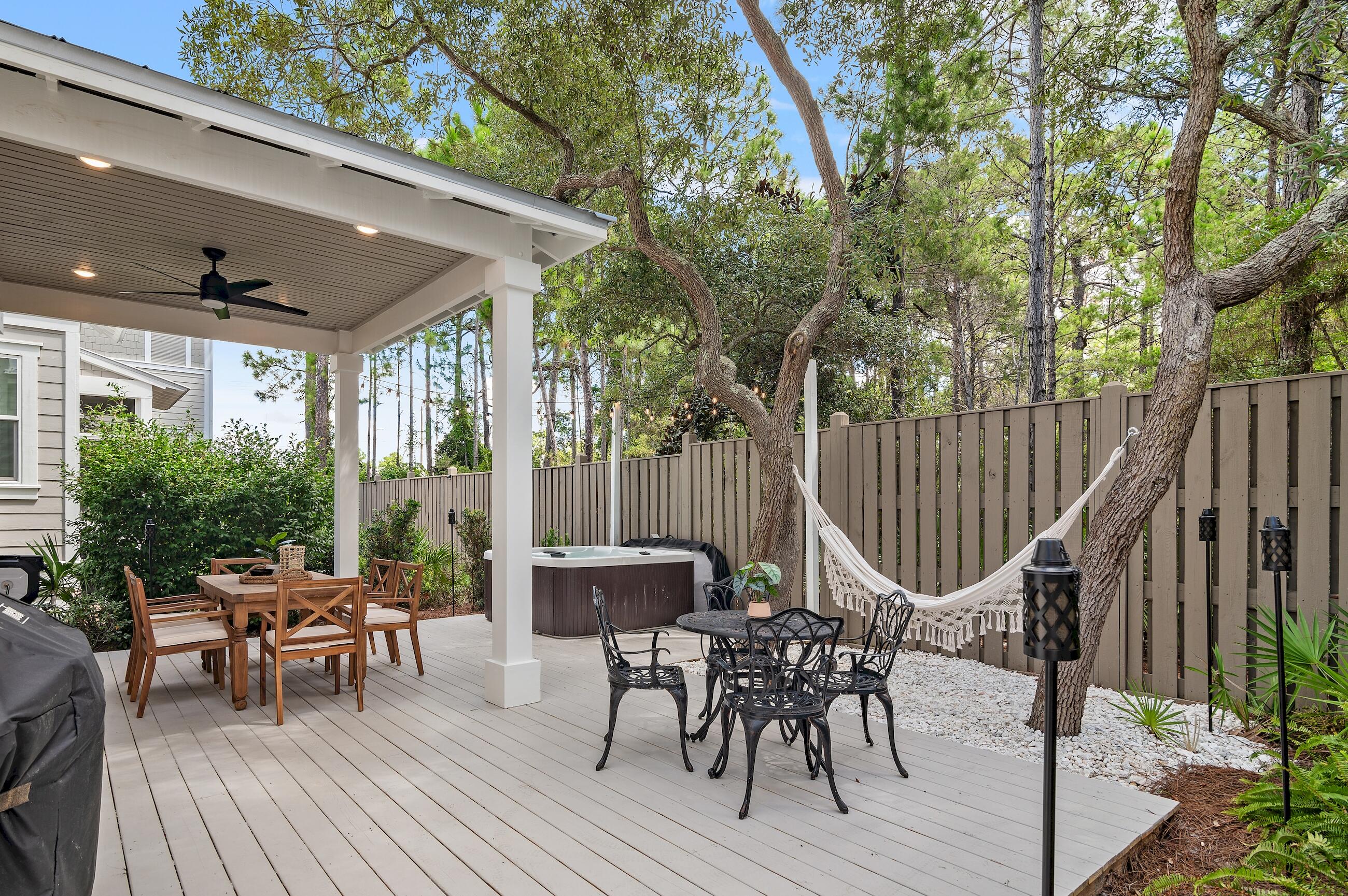 18 Playalinda Court