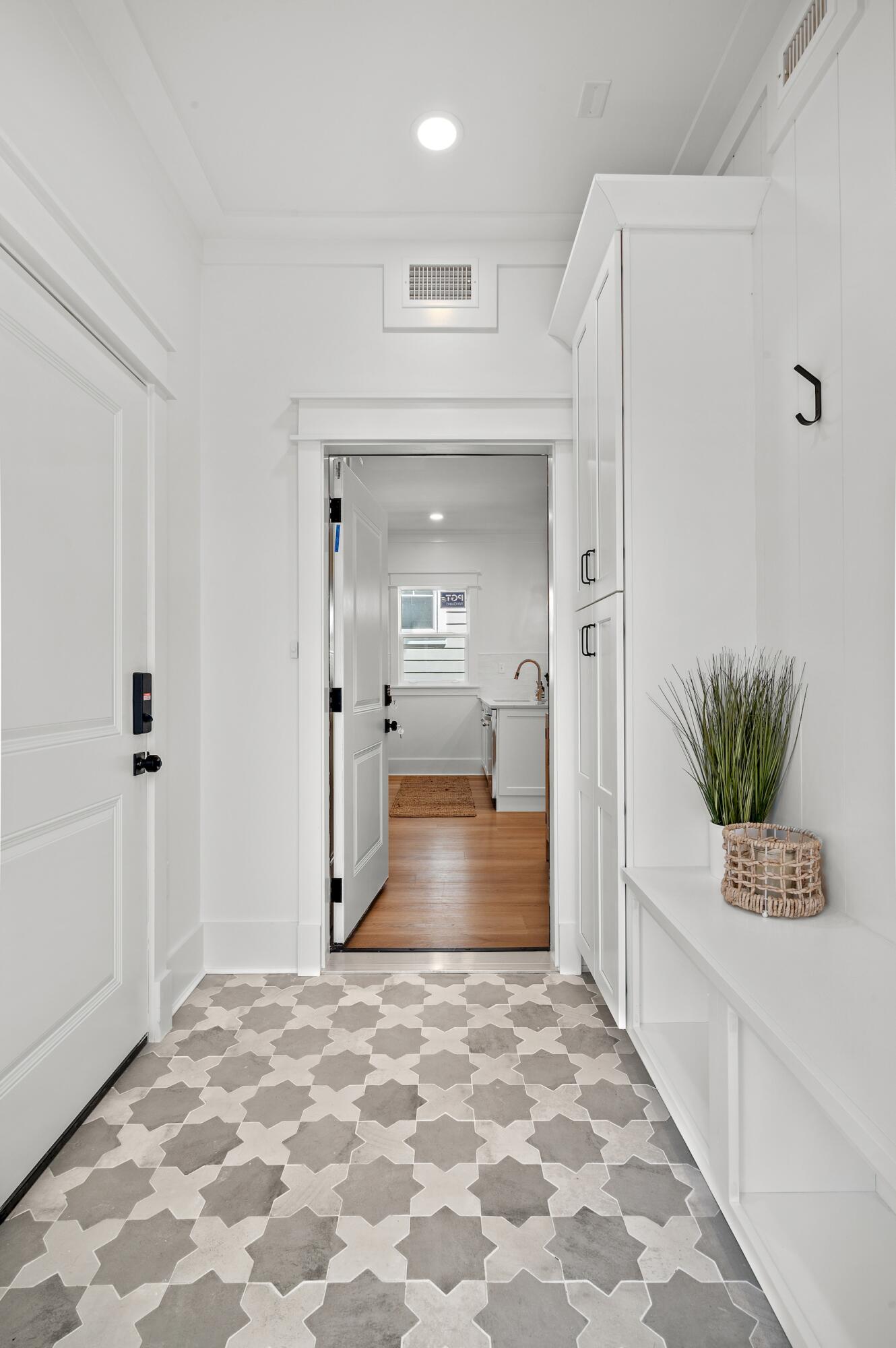 18 Playalinda Court