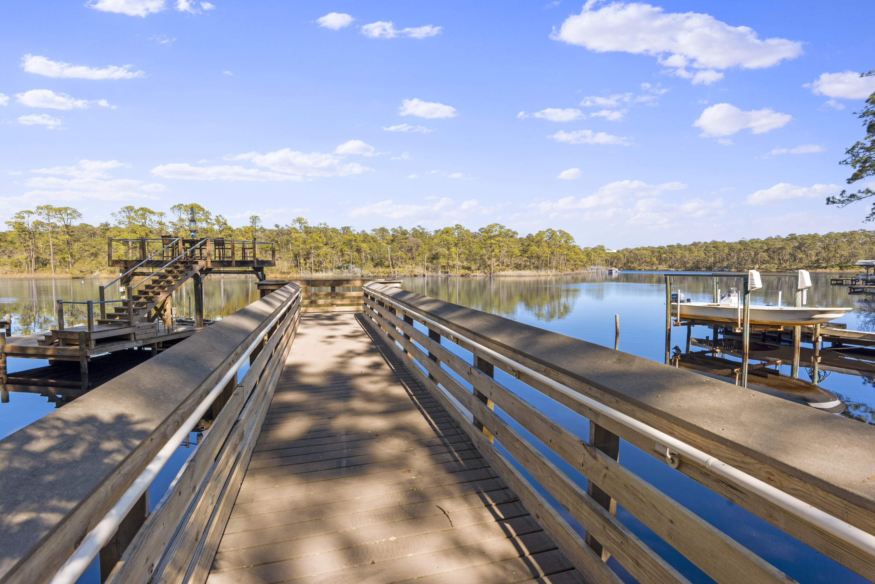 21 W Queen Palm Drive