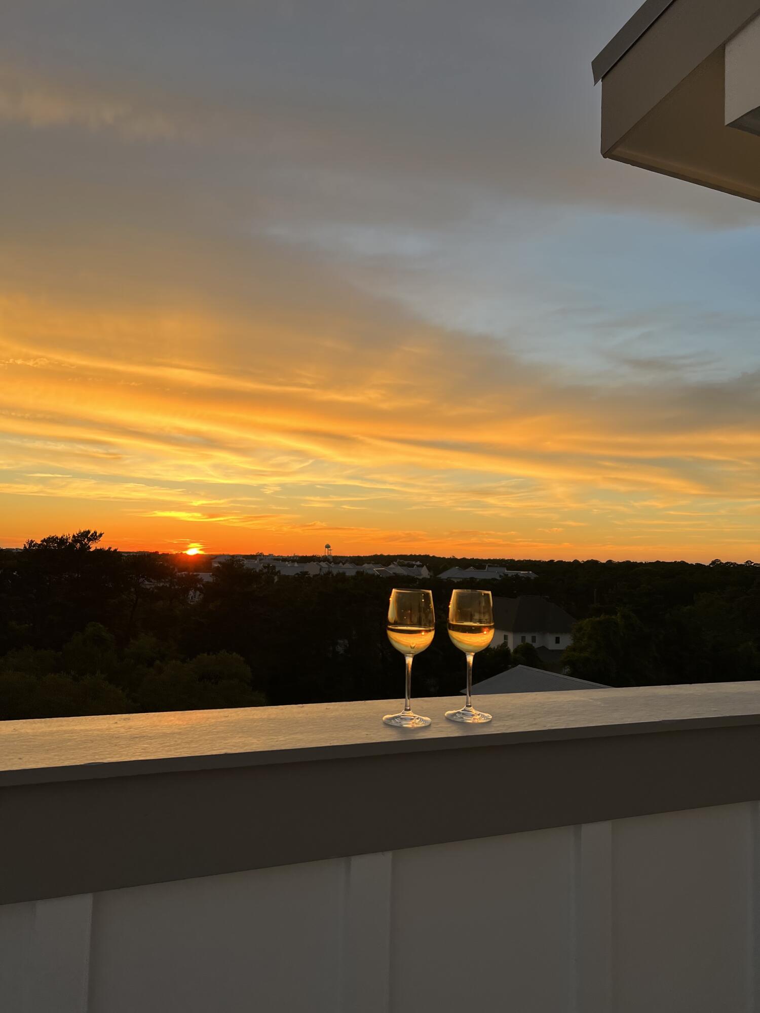 21 W Queen Palm Drive