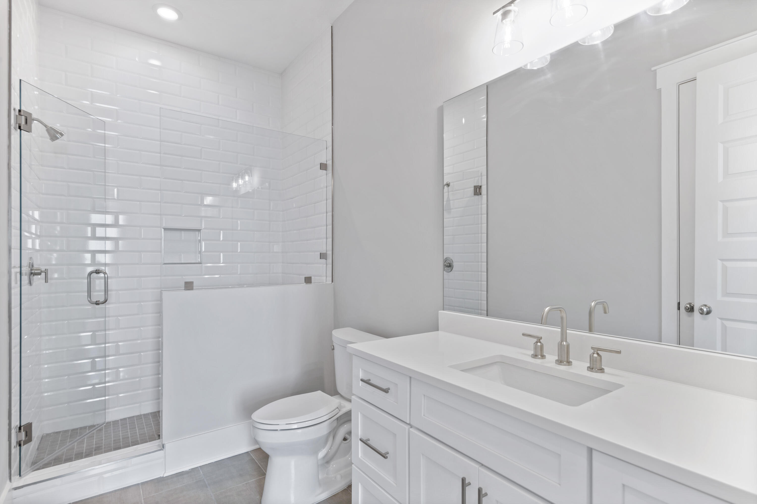 21 W Queen Palm Drive