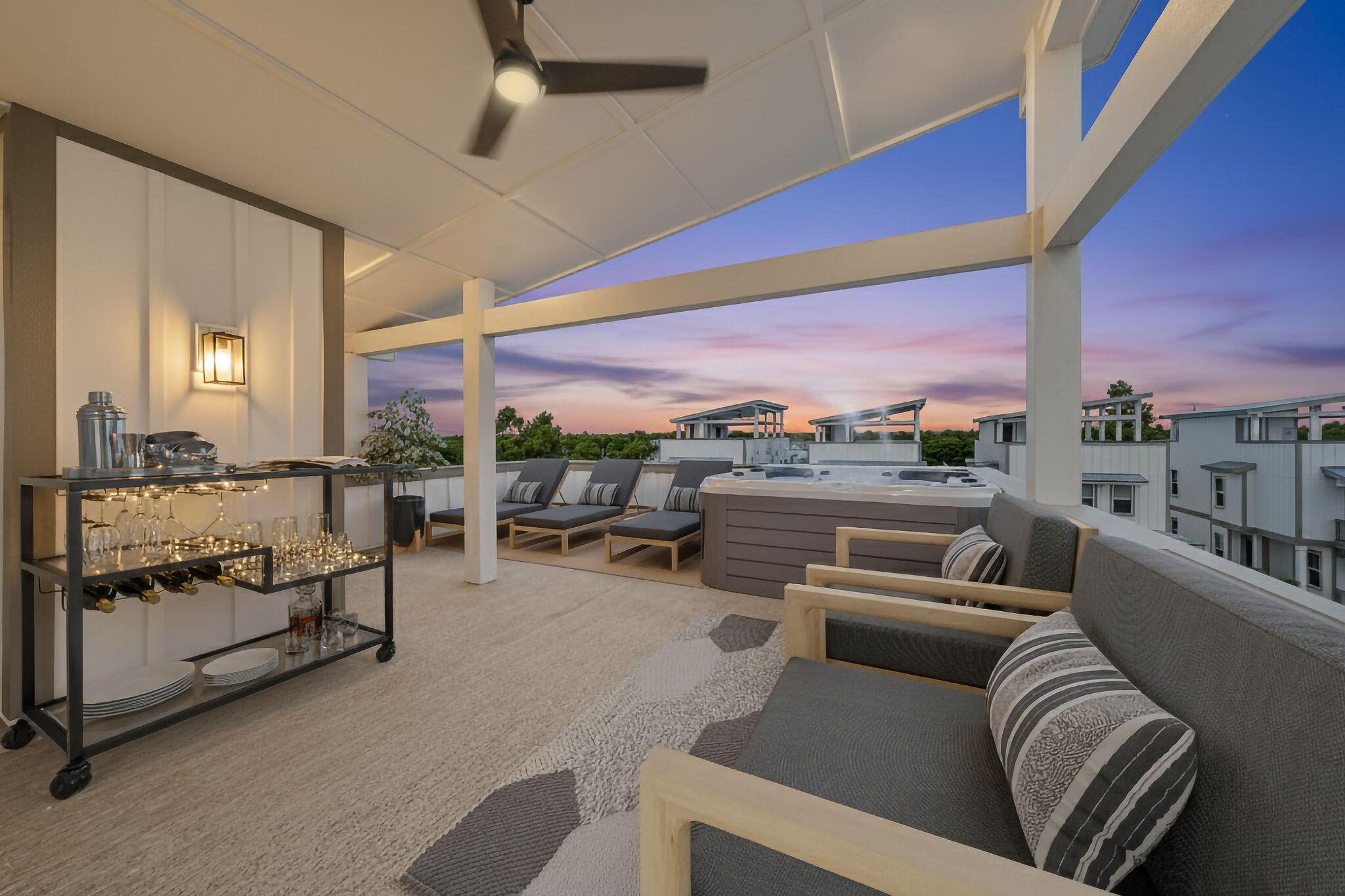 21 W Queen Palm Drive