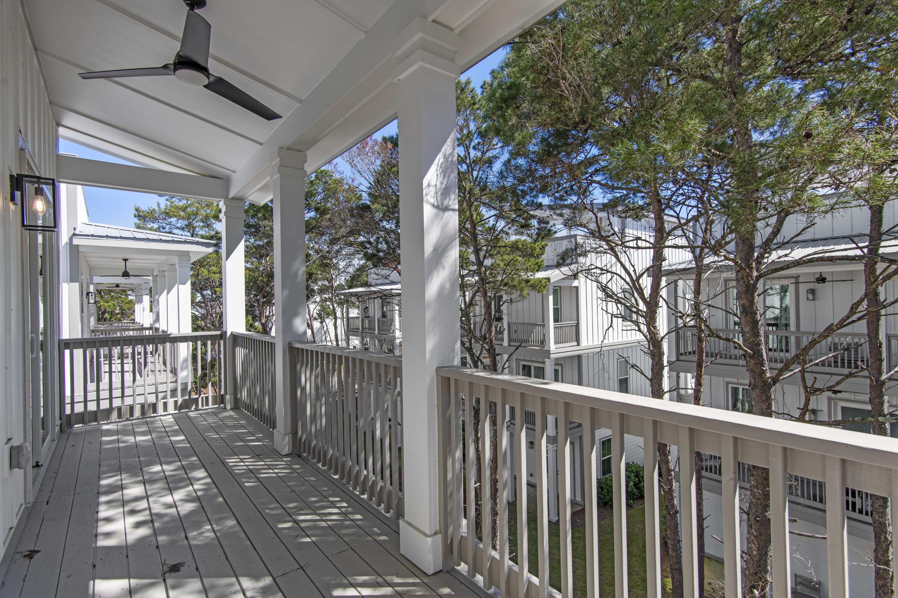 27 W Queen Palm Drive