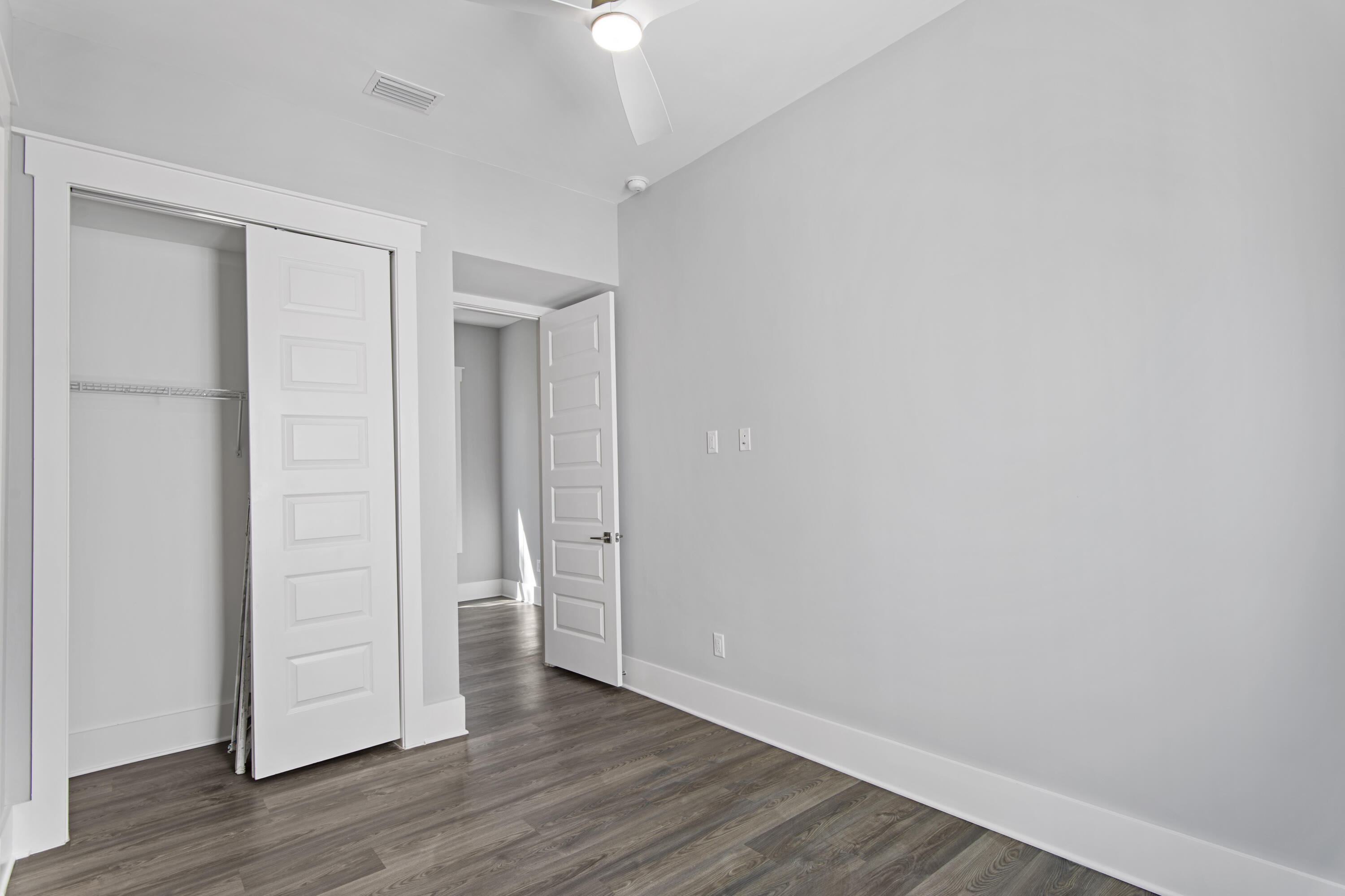 27 W Queen Palm Drive