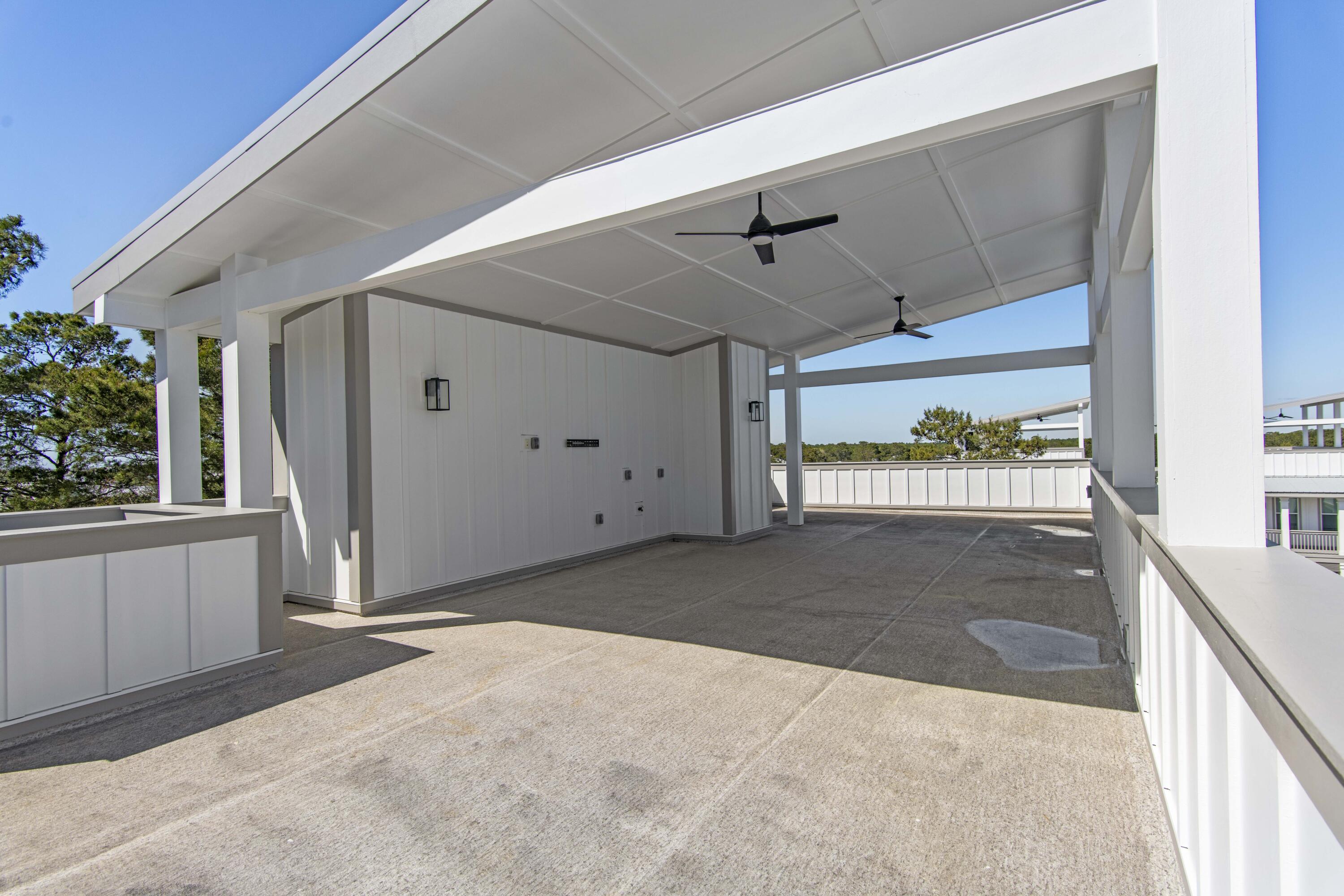 27 W Queen Palm Drive