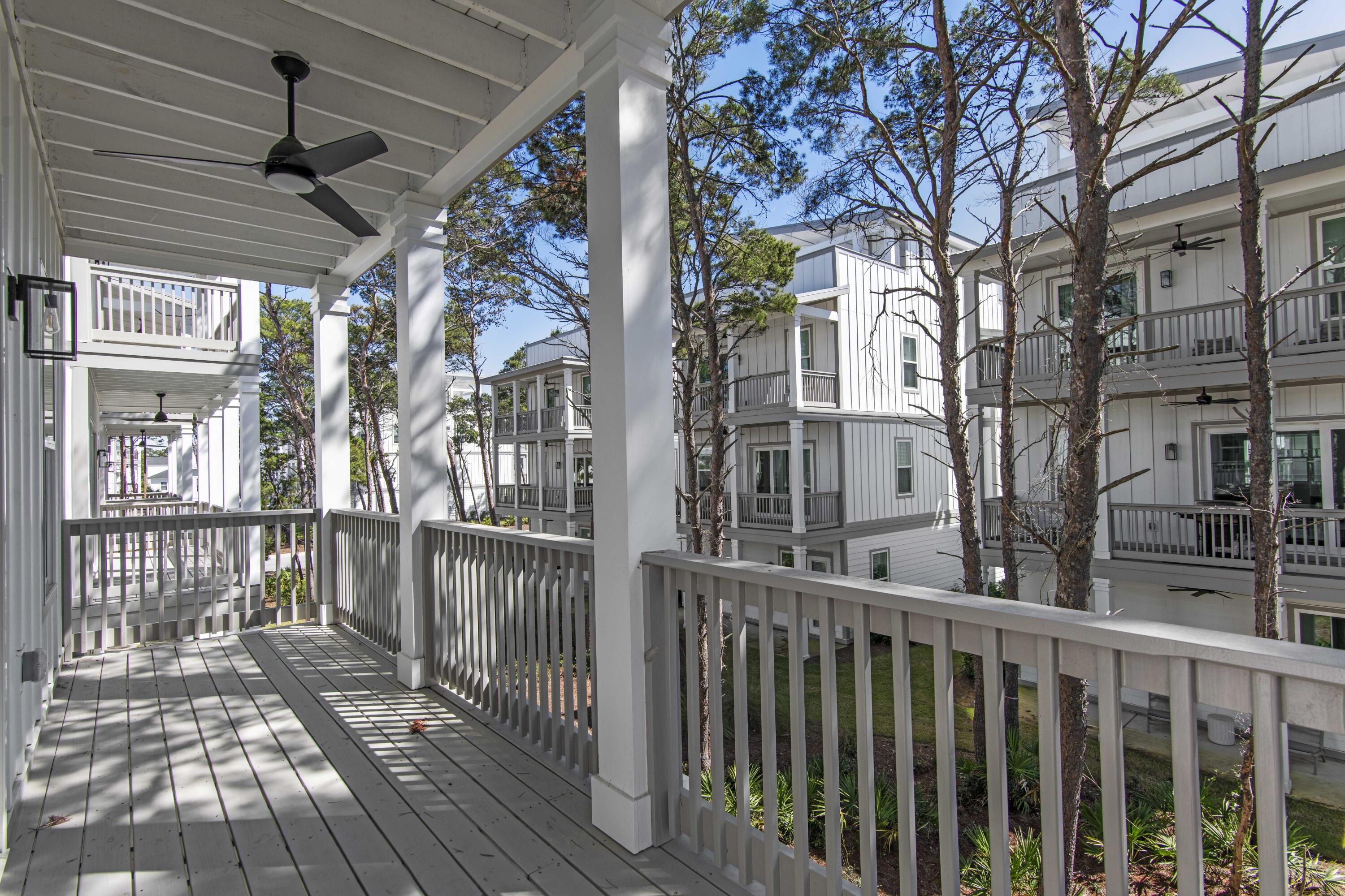 27 W Queen Palm Drive