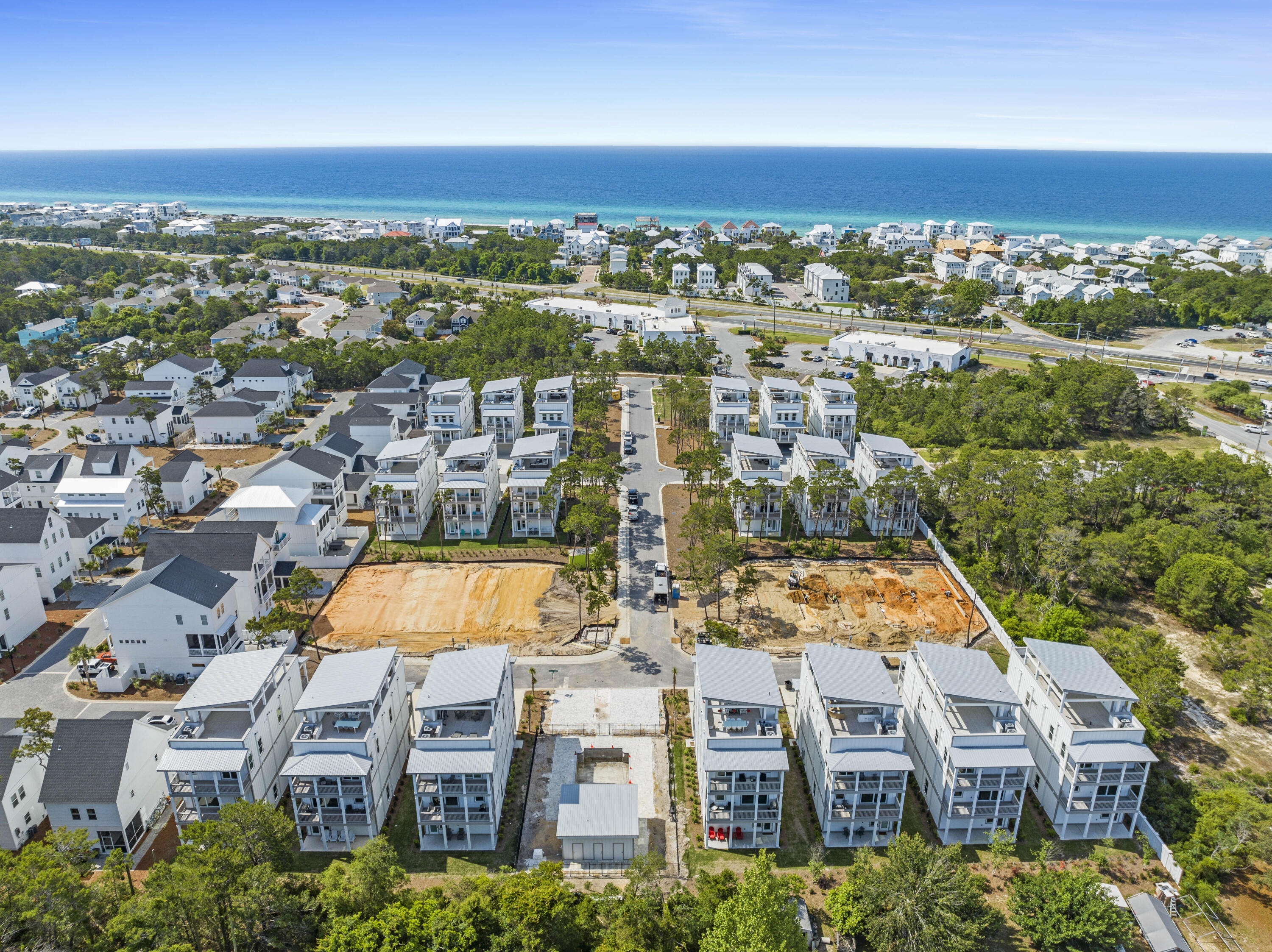 27 W Queen Palm Drive