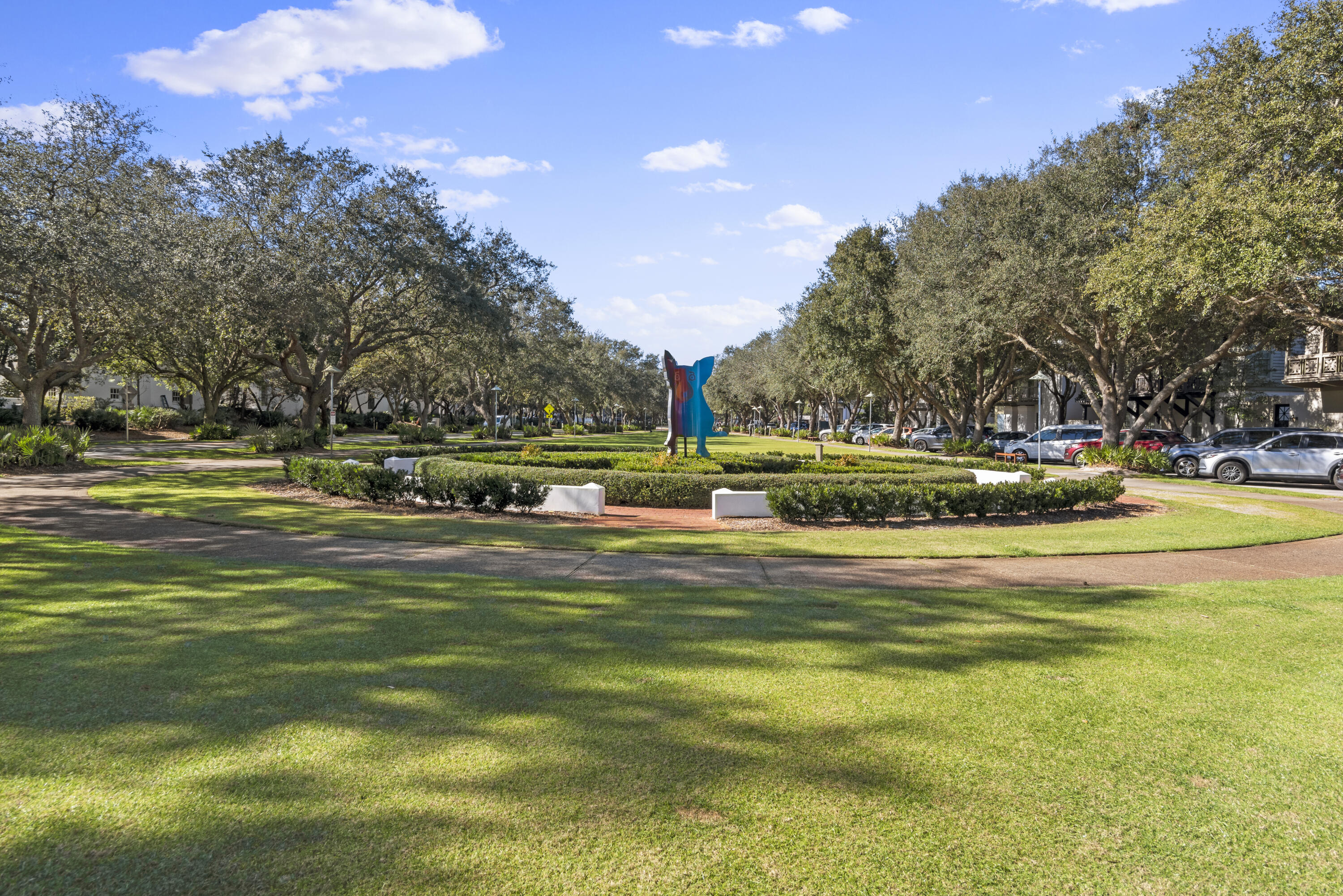 27 W Queen Palm Drive