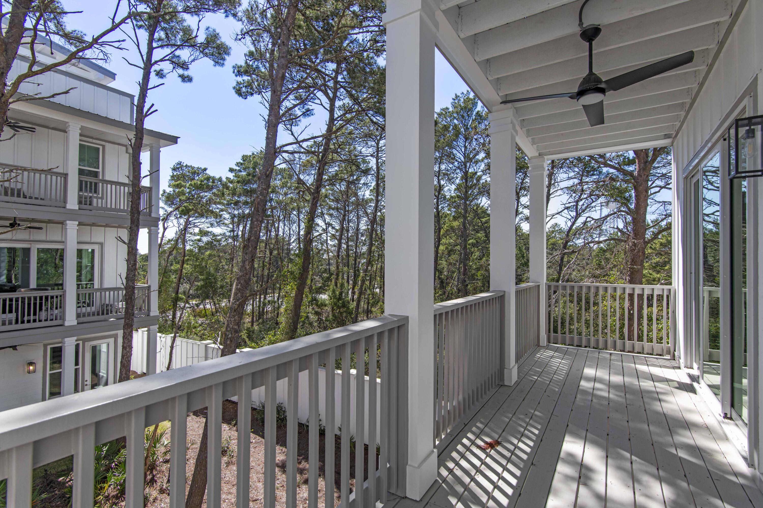 27 W Queen Palm Drive