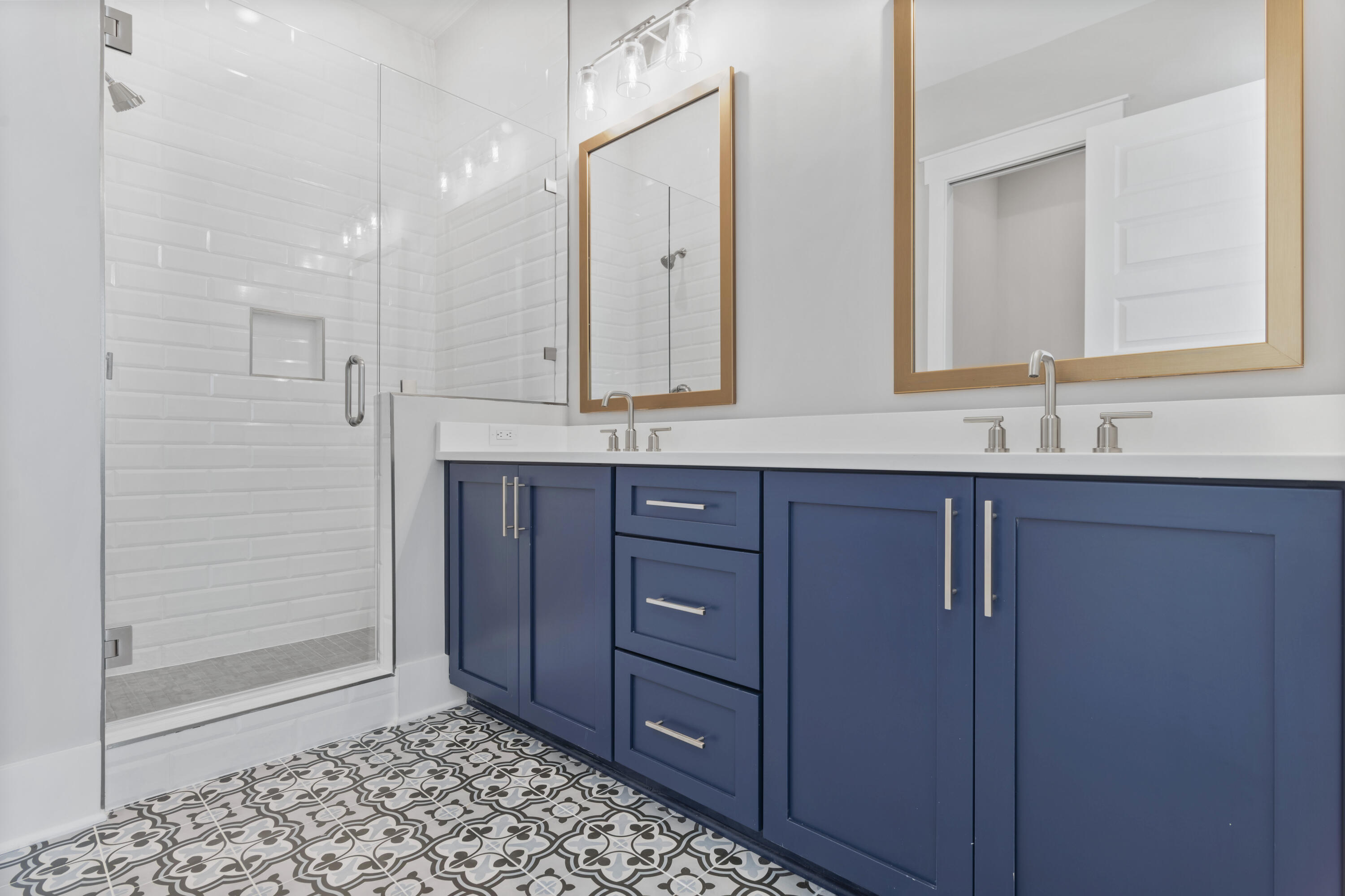 24 E Queen Palm Drive