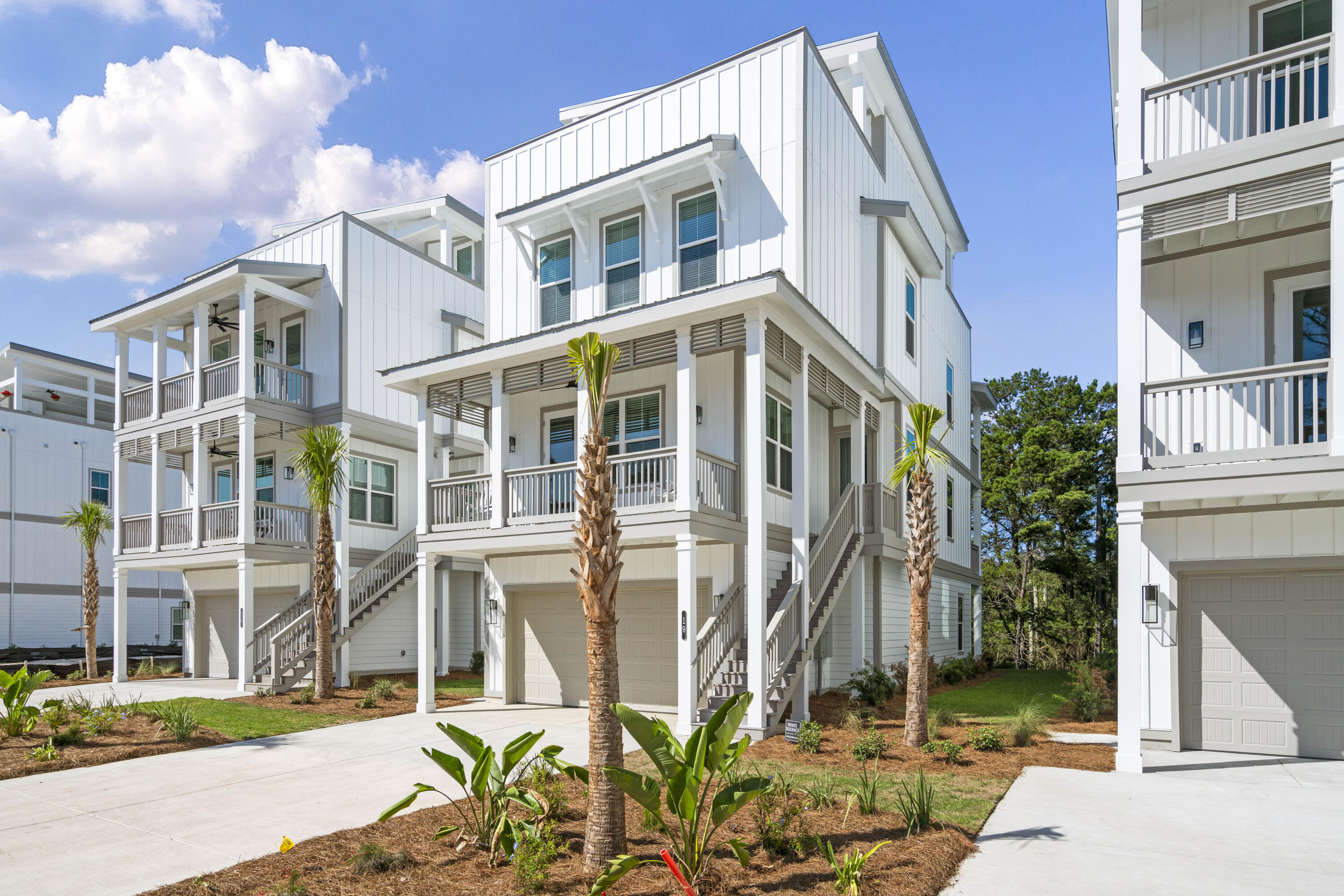 24 E Queen Palm Drive