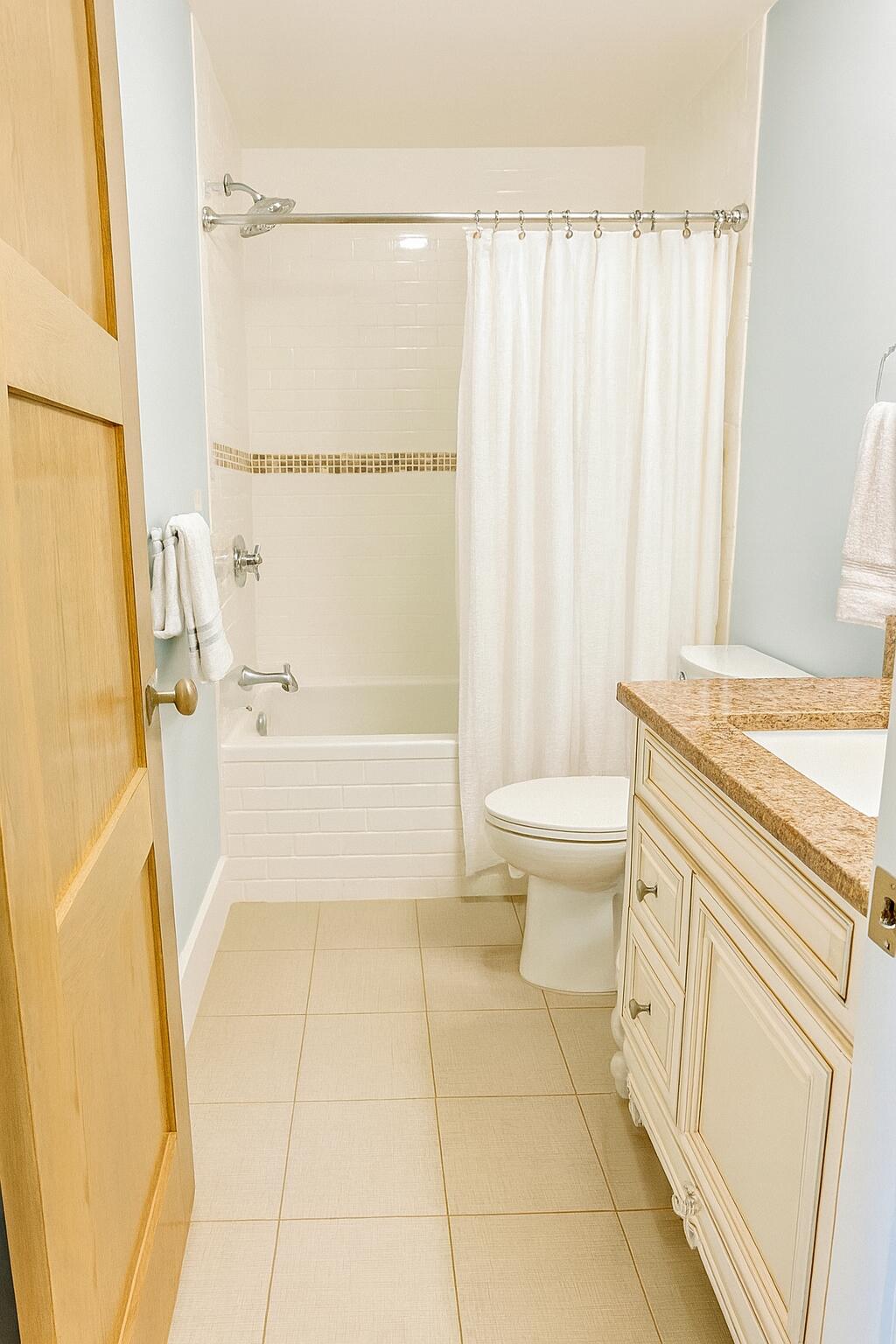 22 Grand Flora Way